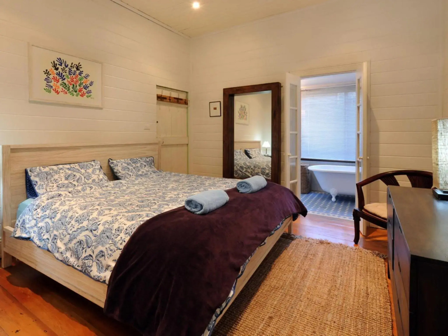 FAIRVIEW and STUDIO Gerringong 4pm check out Sundays