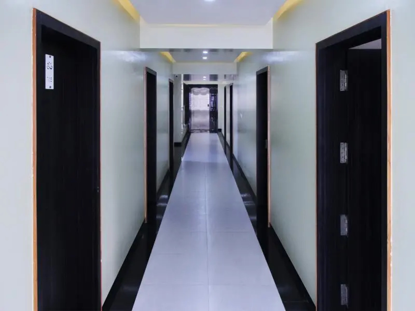 Hotel Yash Executive