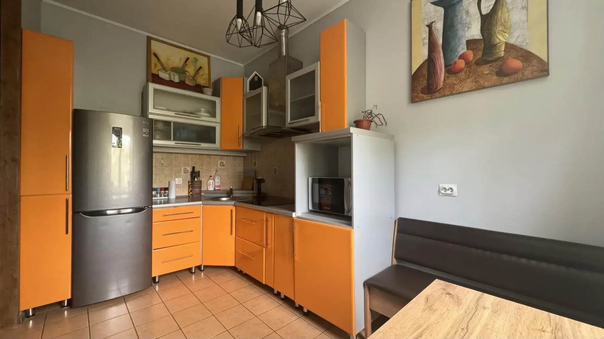 Таунхаус с сауной в центре у набережной