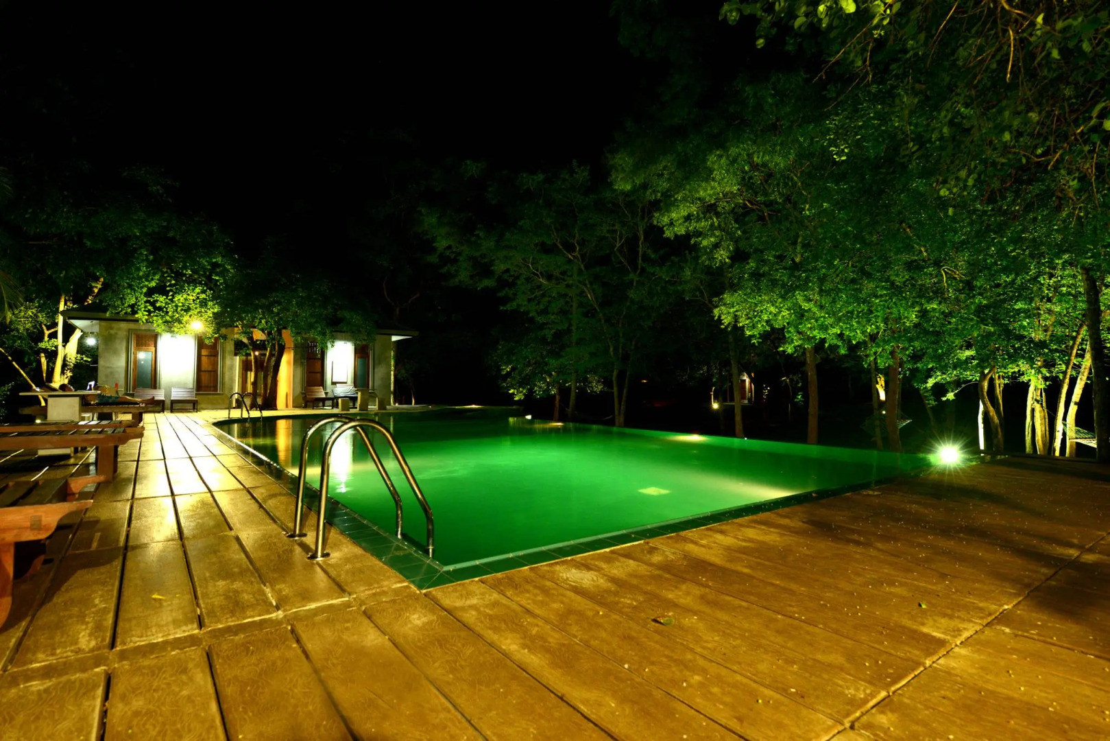 Nil Diya Mankada Safari Lodge