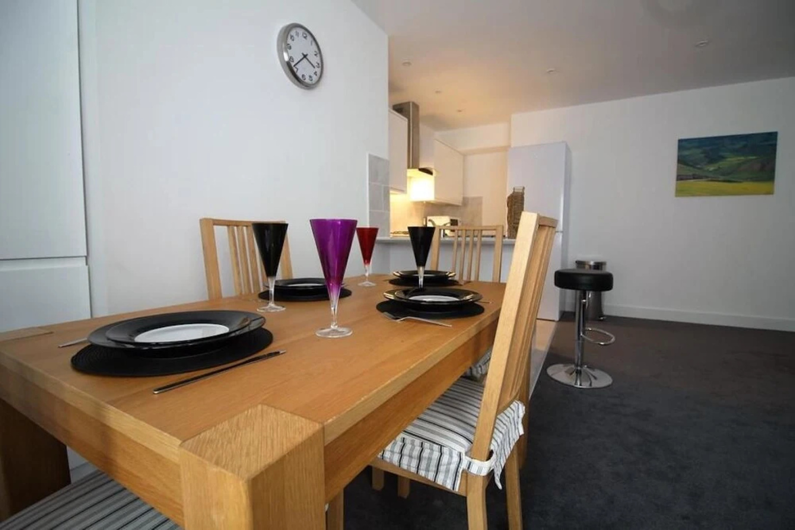Exquisite 3 Bed apartment near Heathrow