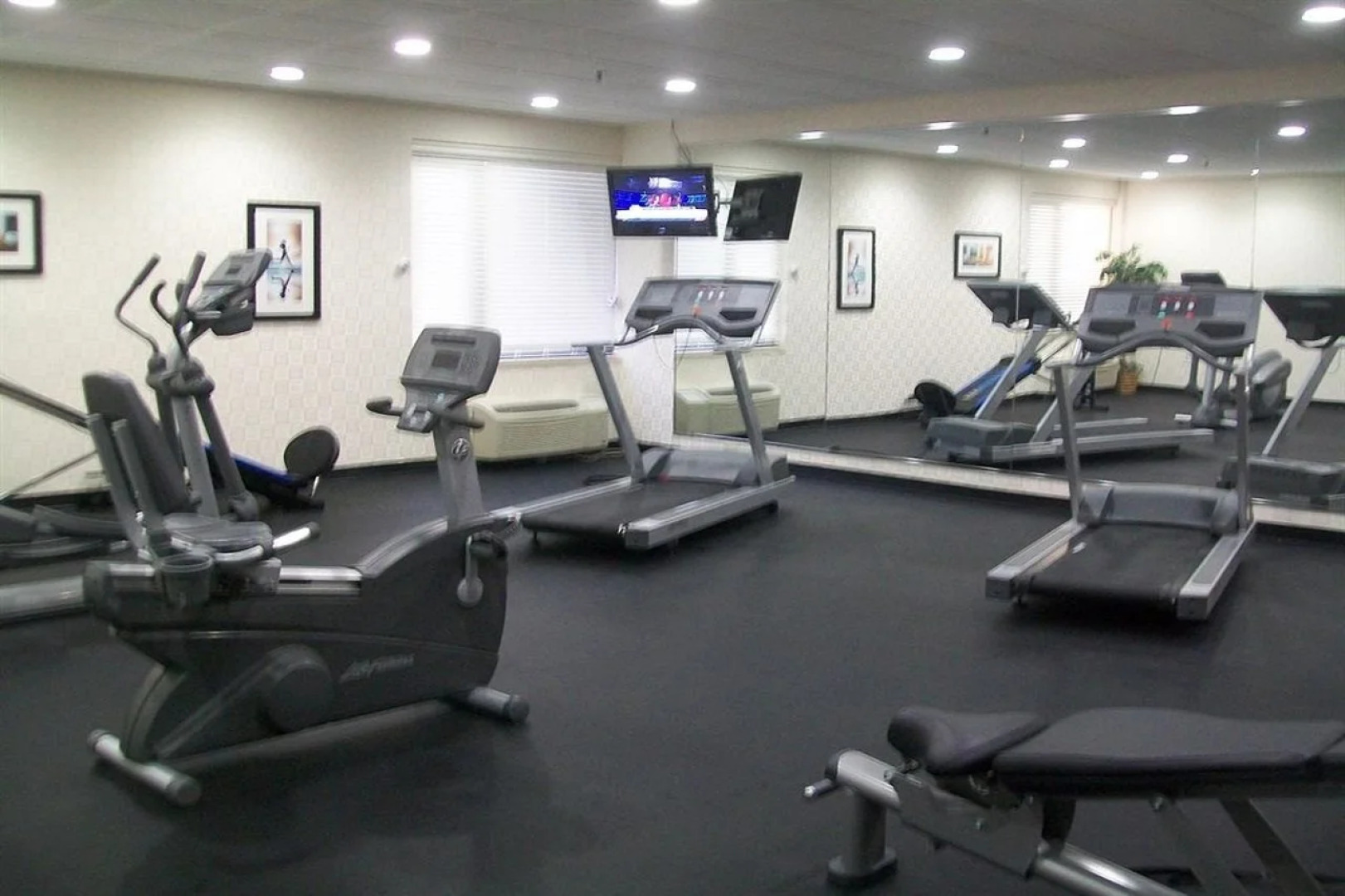 Holiday Inn Express Aberdeen by IHG