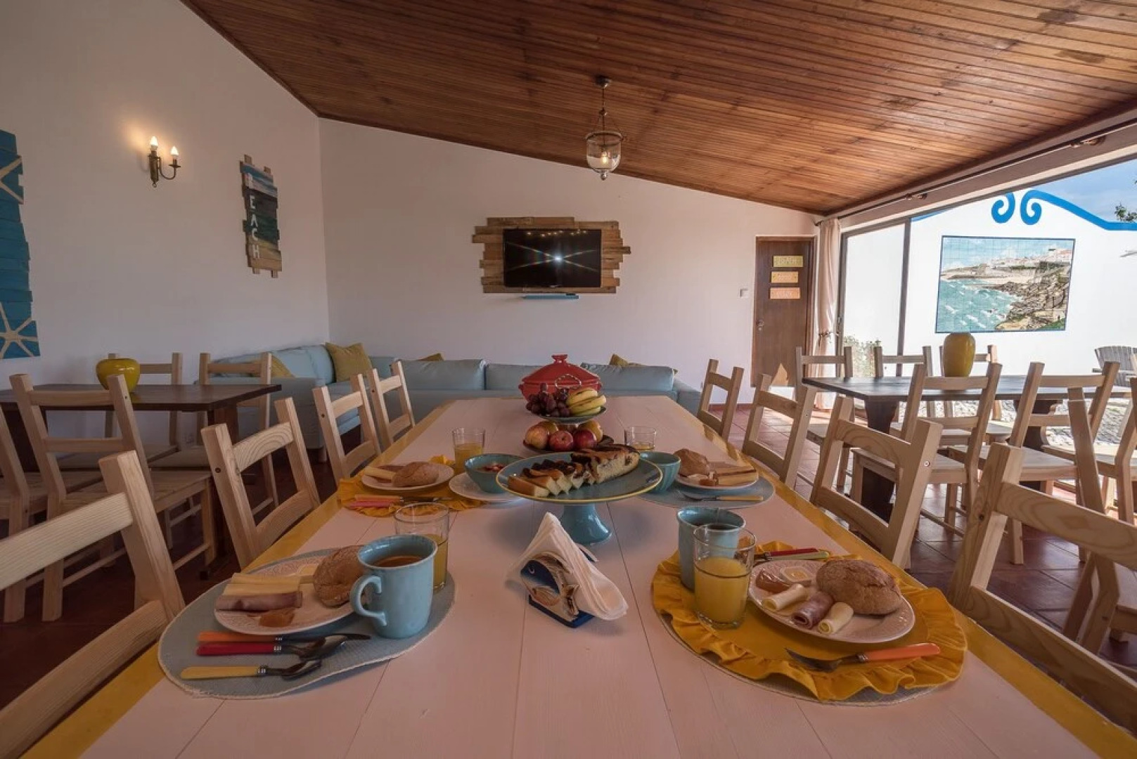Ericeira Villa Surf Camp Hostel