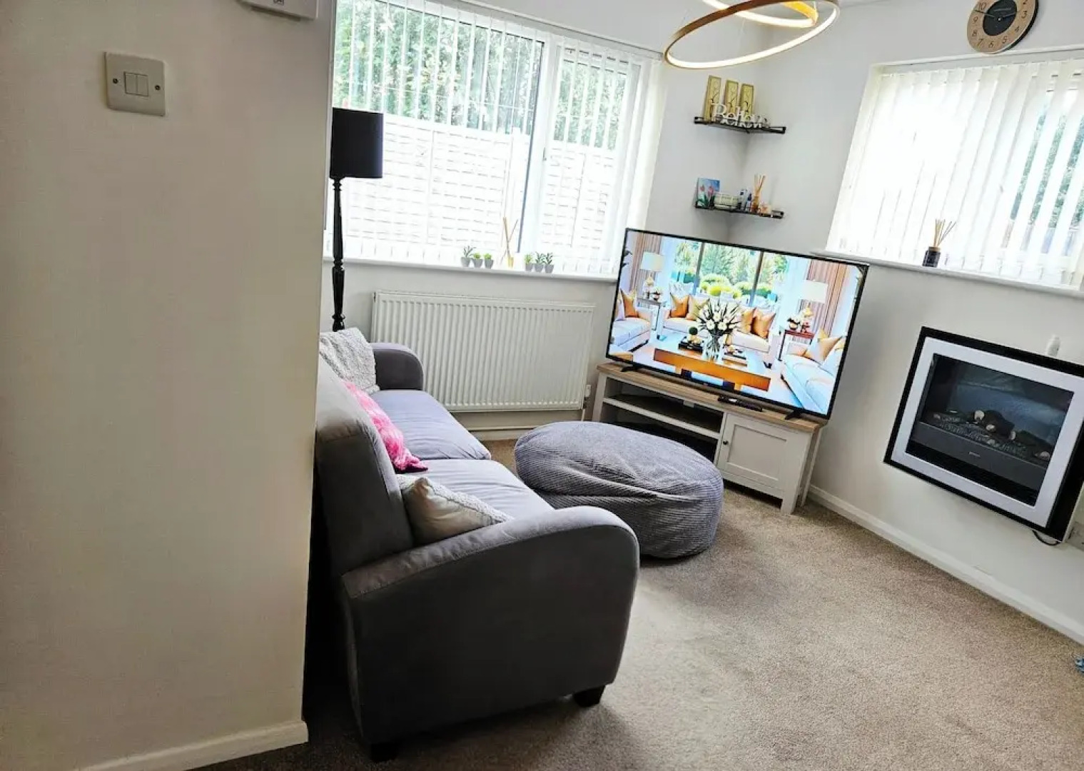 Willow Retreat - House in Burbage- Sleeps2- Garden