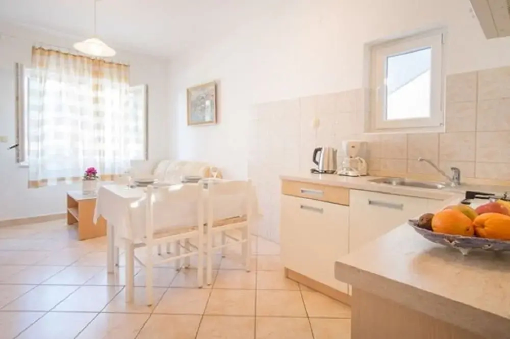 Apartment and Rooms Luka