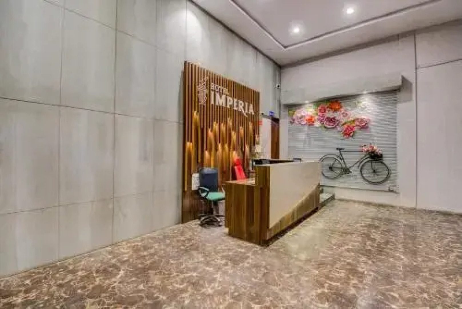 Hotel Imperia By OYO Rooms