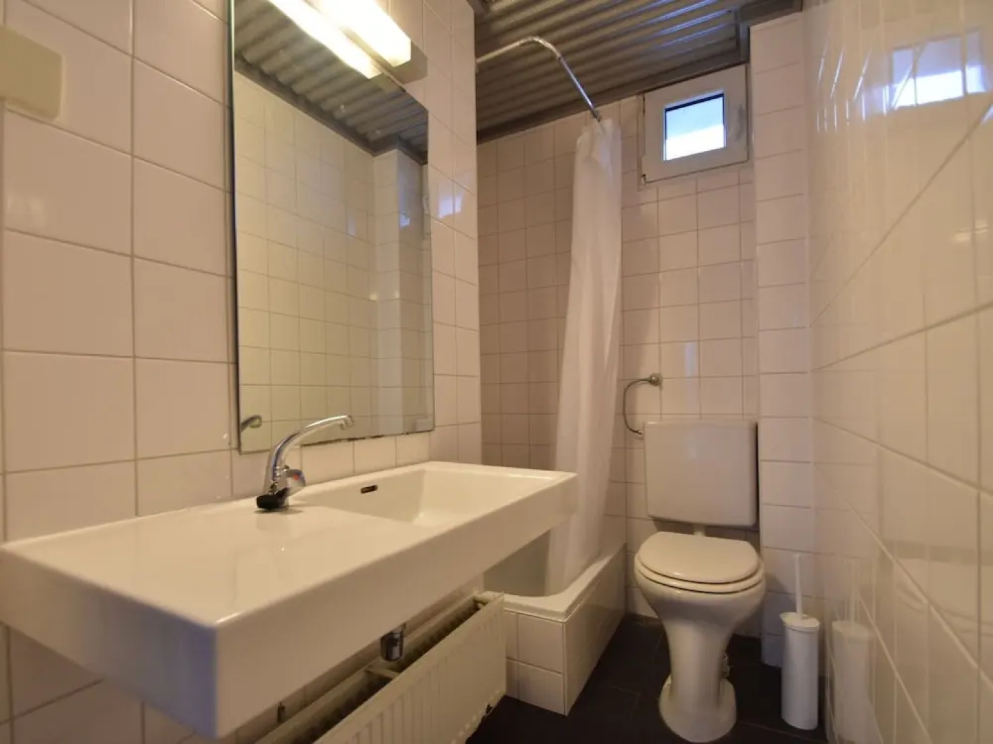 Spacious Apartment in Bergen aan Zee With Terrace