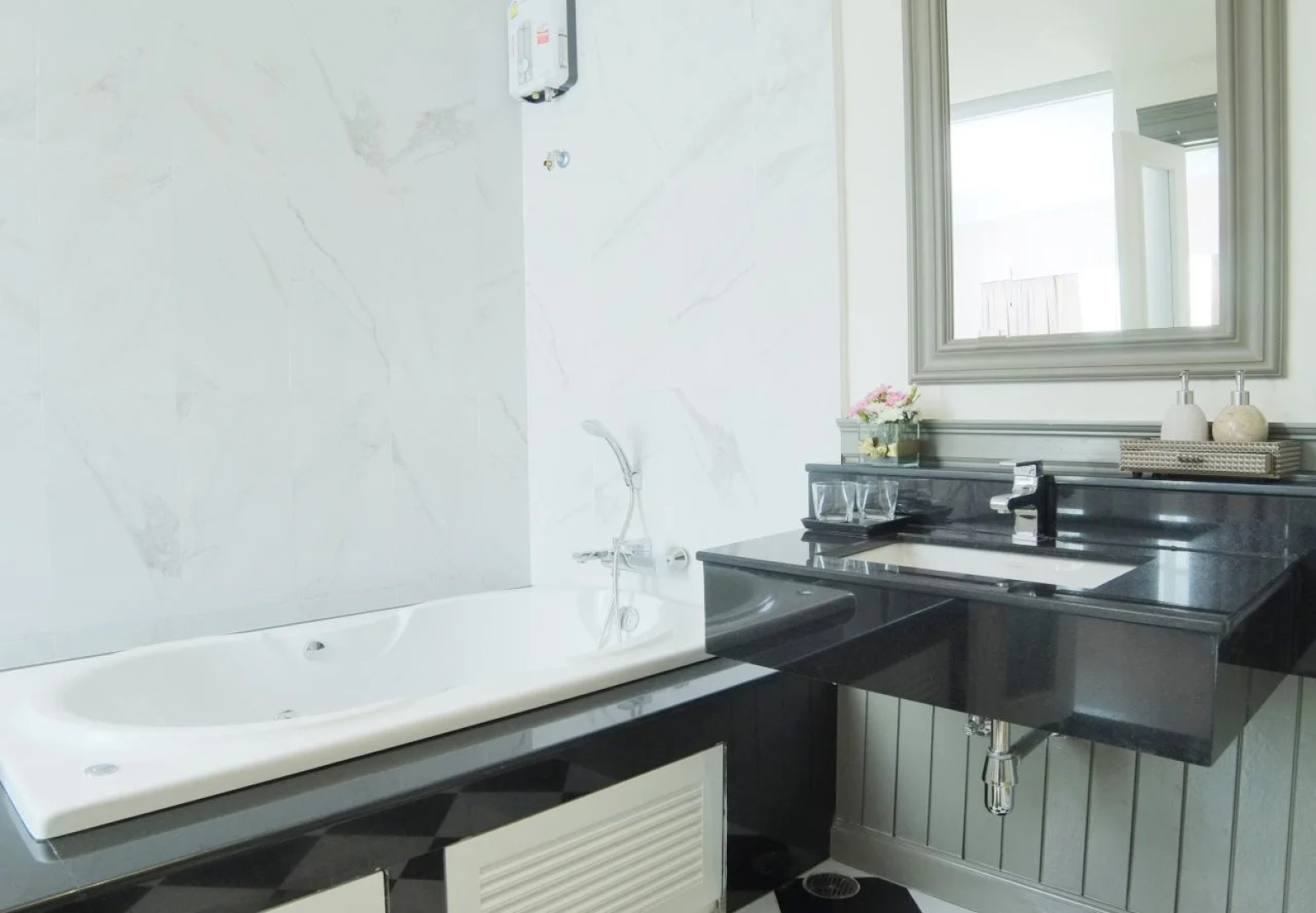 The Raya Surawong Bangkok