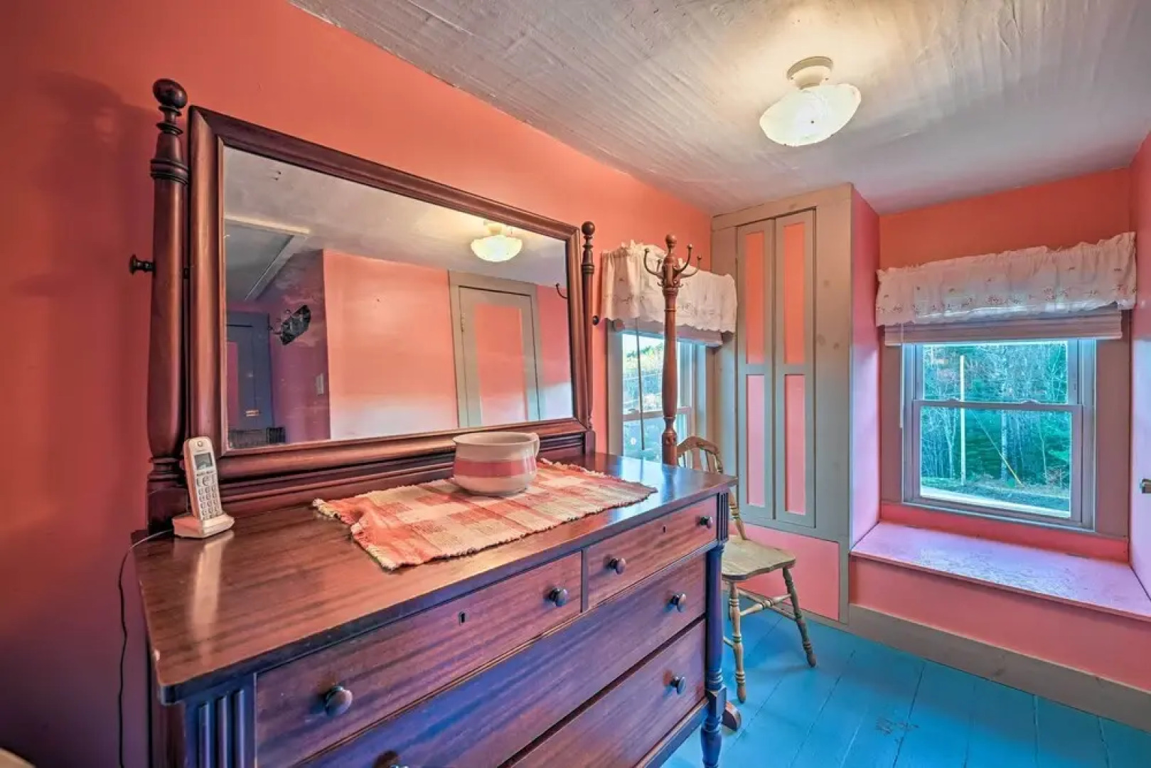 10 Mi to Gore Mountain: Home in Adirondack Park