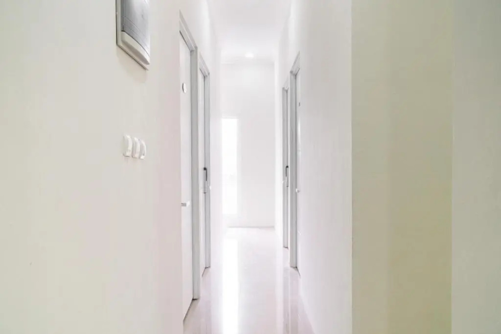 RedDoorz @ Garden Boulevard Citra Raya Tangerang