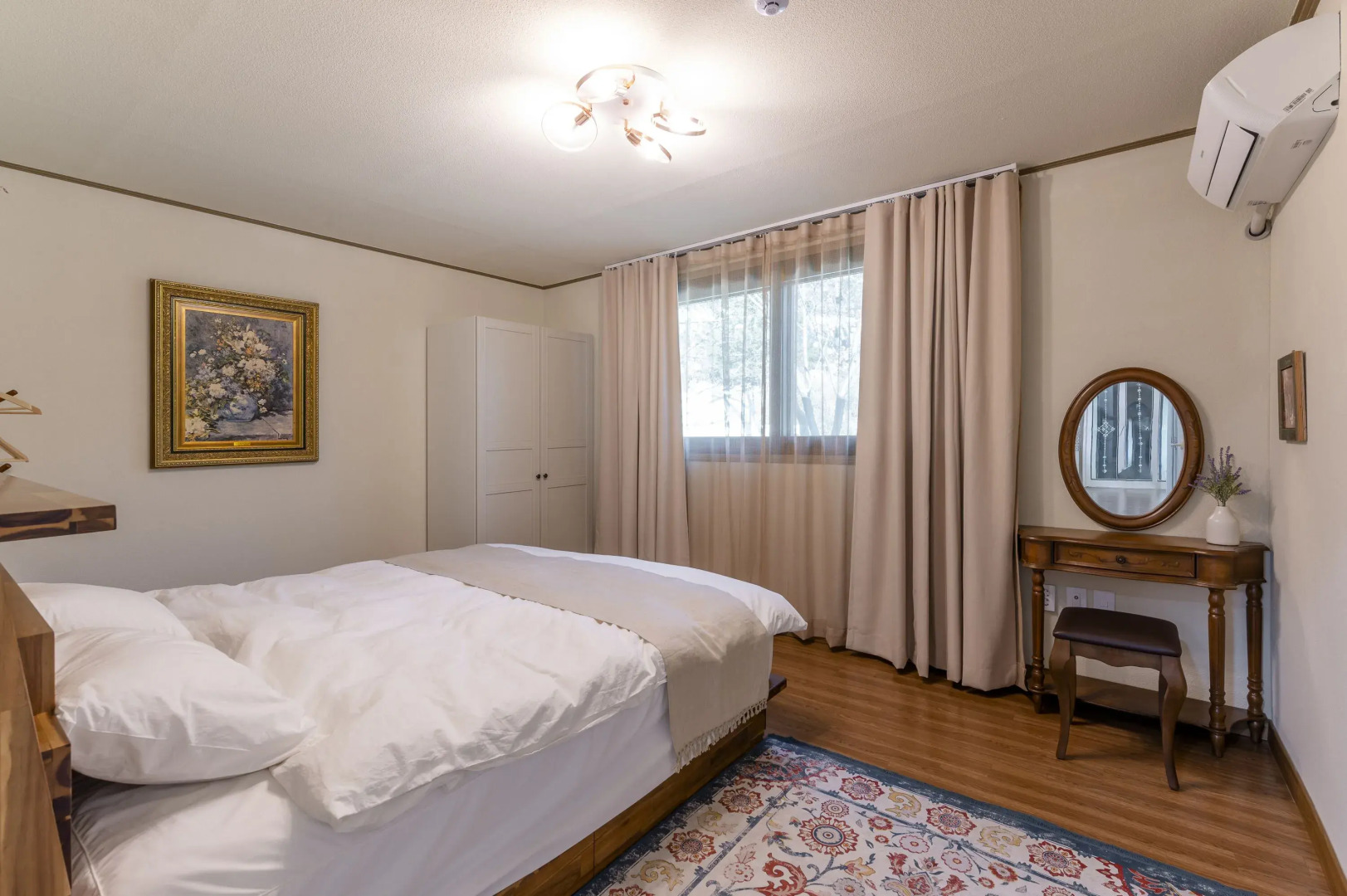 Two Romantic Birds Pool Pension