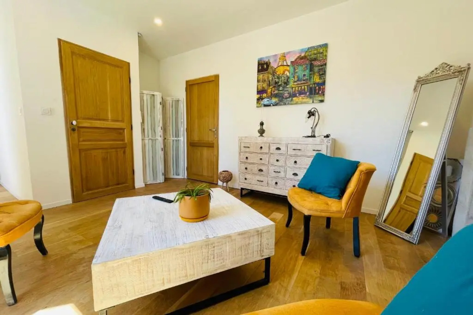 The Ronsardienne Suite in a charming mansion at the gates of Tours