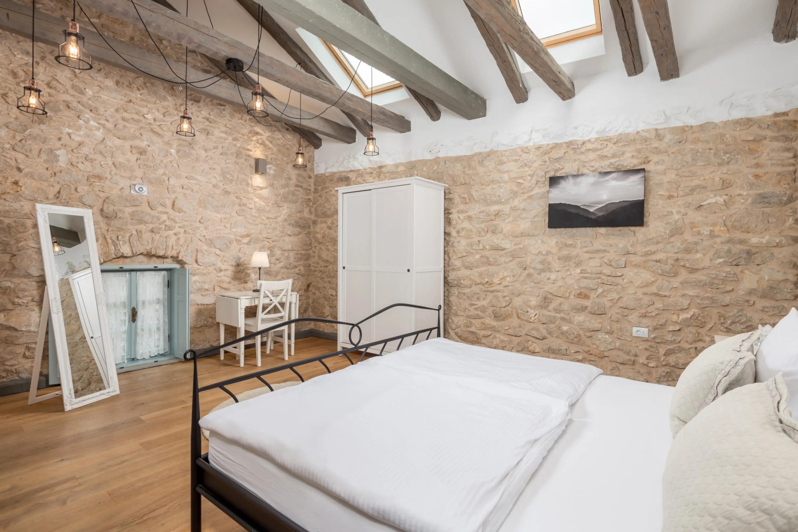 Ivka in Tribalj with 4 bedrooms and 4 bathrooms