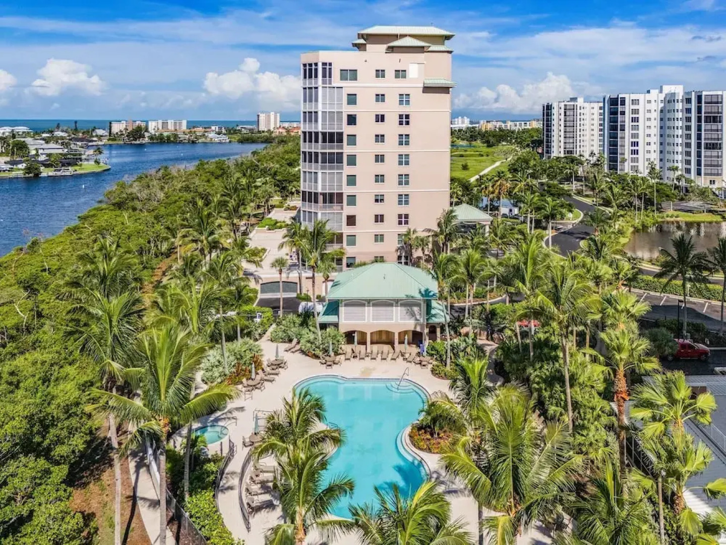 Waterside #835: Bayscape Bliss 3br/2ba Condo W/ Pool! 3 Bedroom Condo