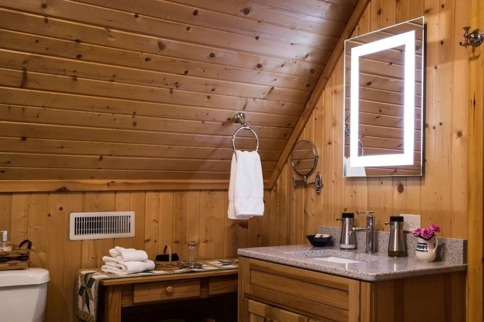 Habberstad House Bed and Breakfast