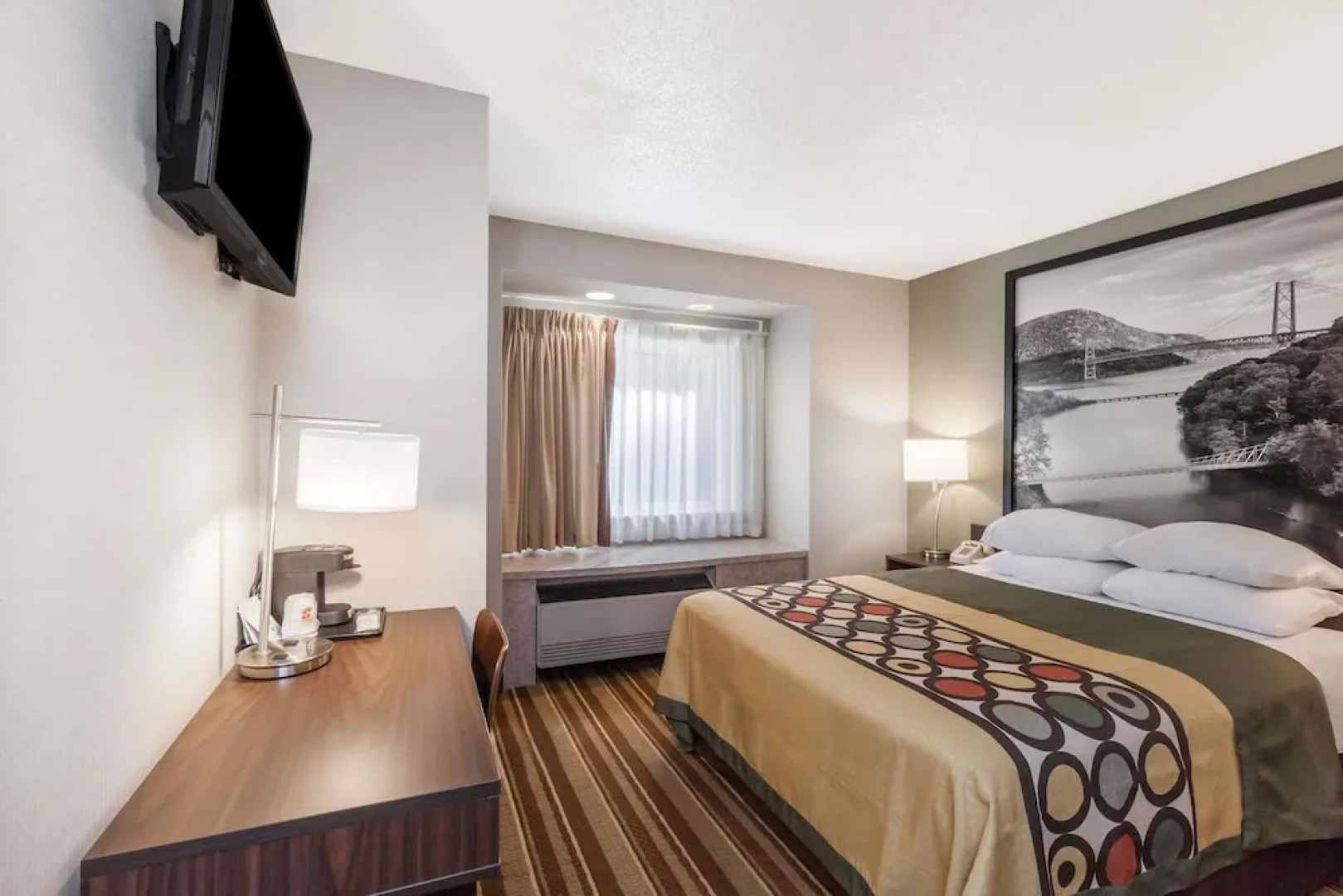 Super 8 Schenect/Albany Area