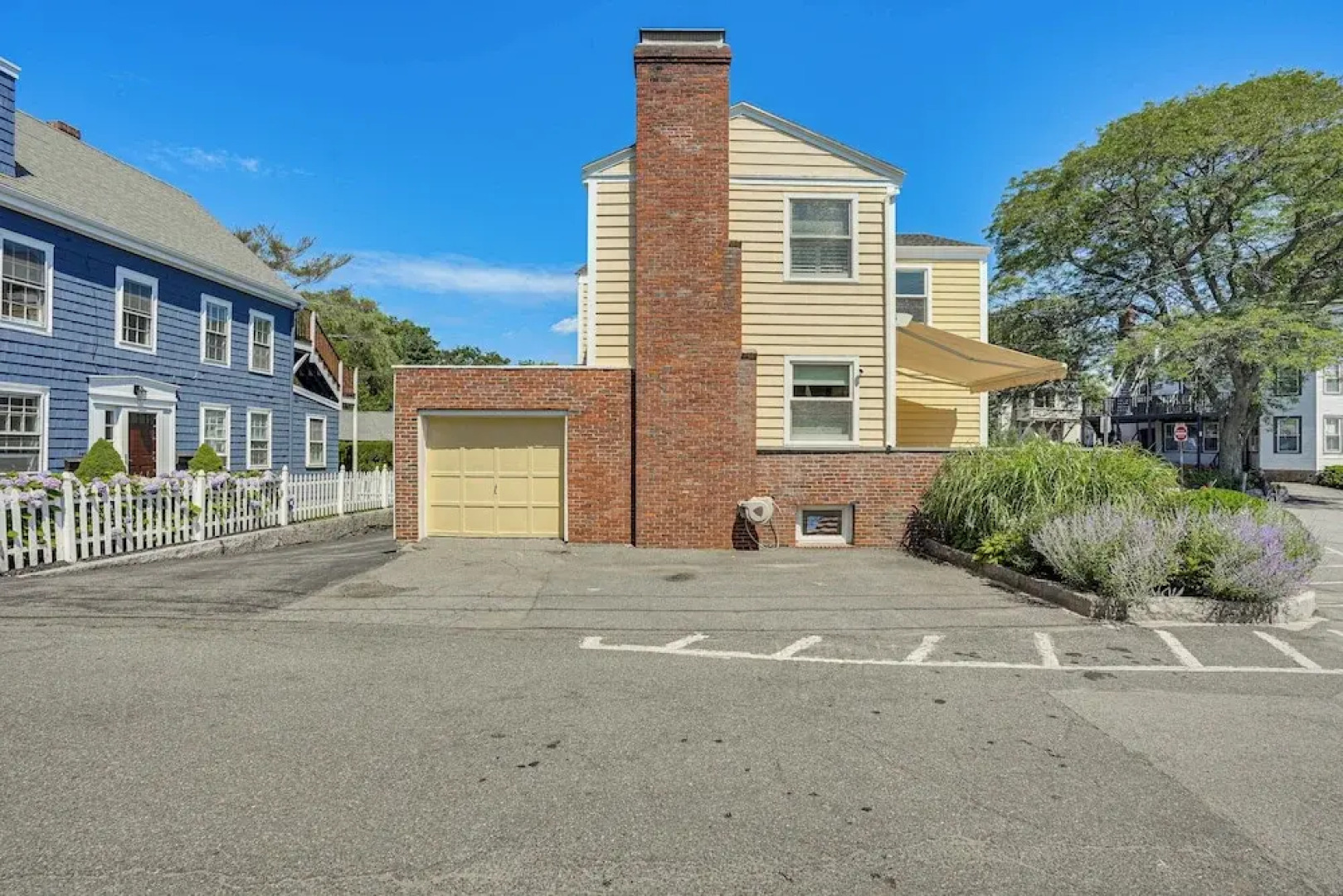 Waterfront Views: Historic Marblehead Home