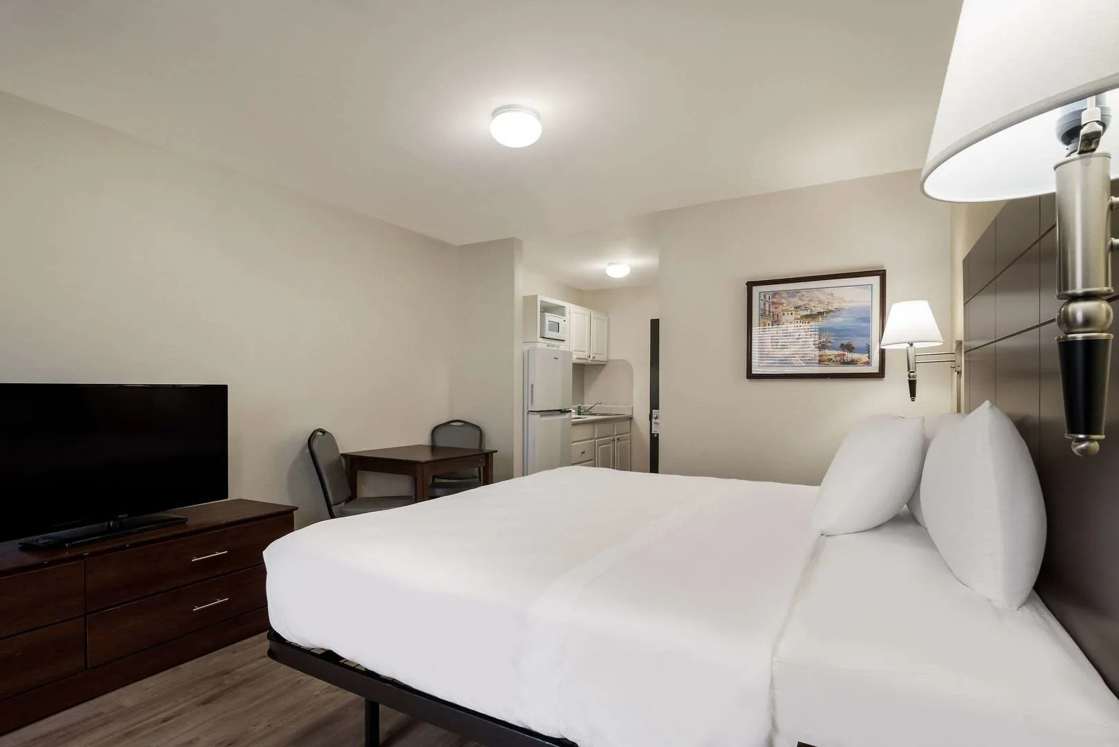 Suburban Studios Denver Central-Arvada