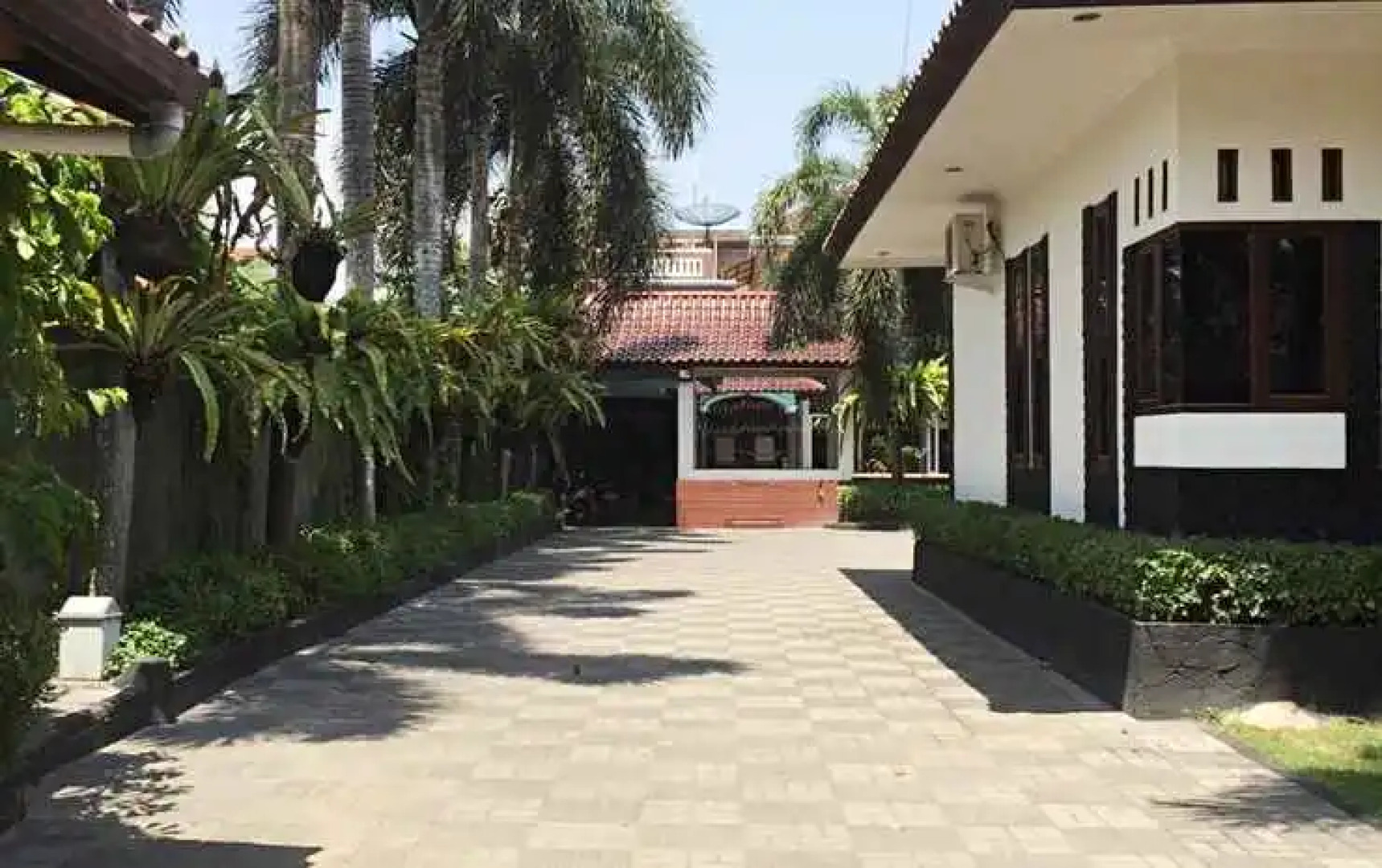 Pondok Indah Beach Hotel