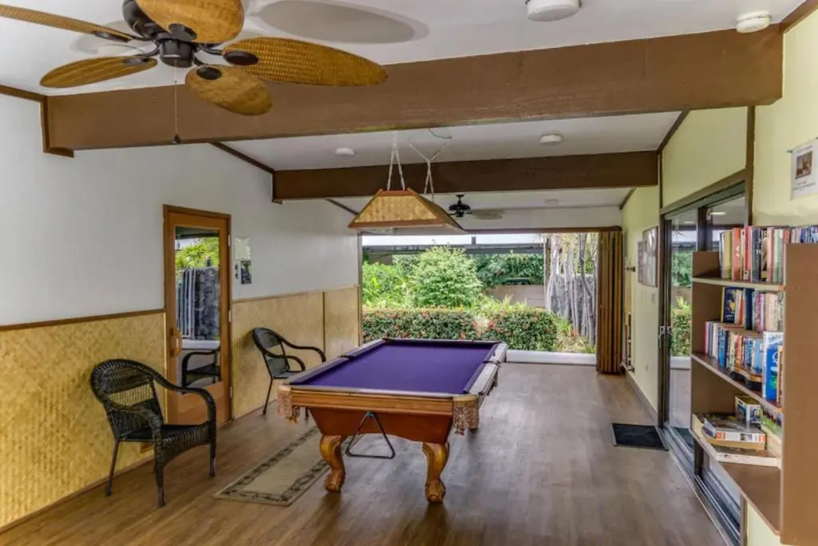 White Sands Beach Condo #324. BIG PATIO!! Ocean and Mountains across from beach!