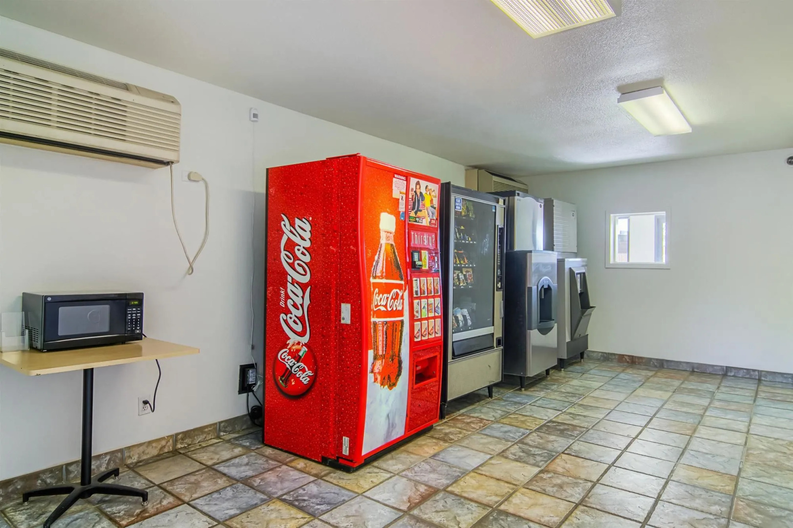 Motel 6 Russellville, AR