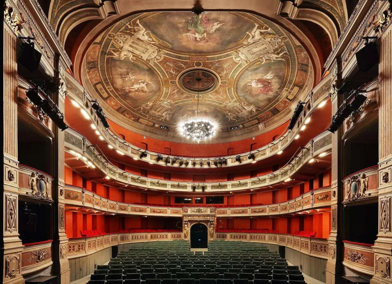 Kyriad Chambery Centre Curial