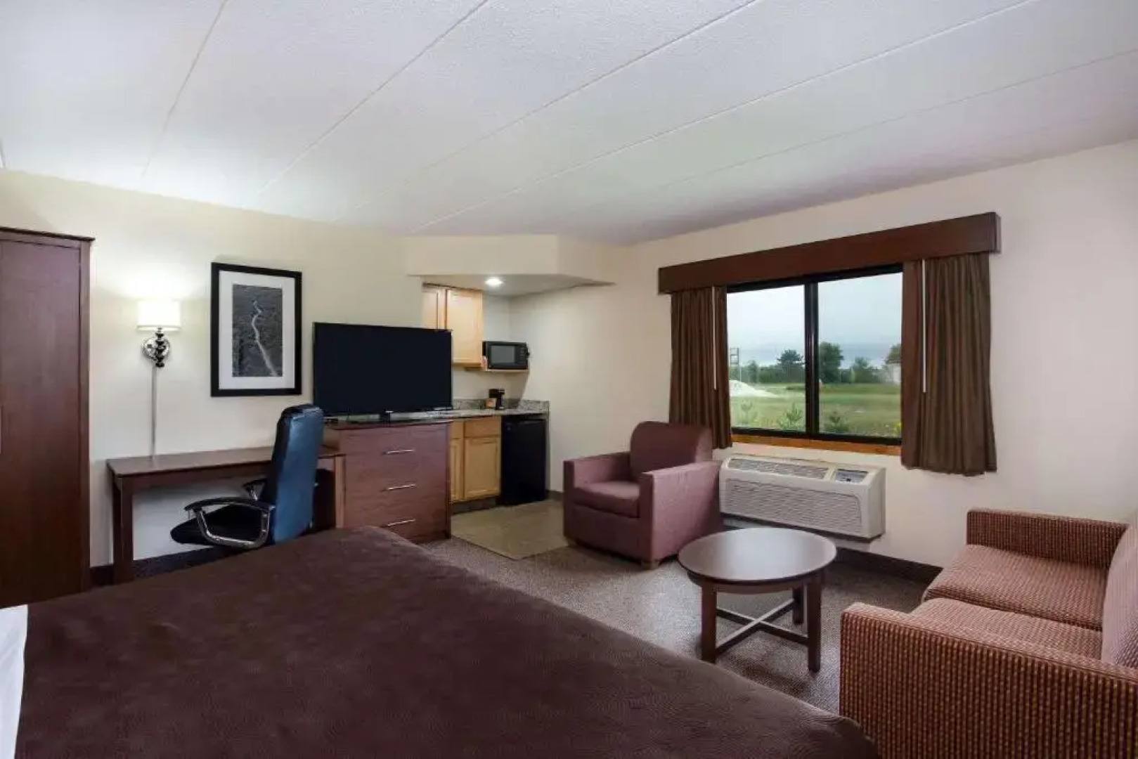 AmericInn Lodge & Suites Tomah