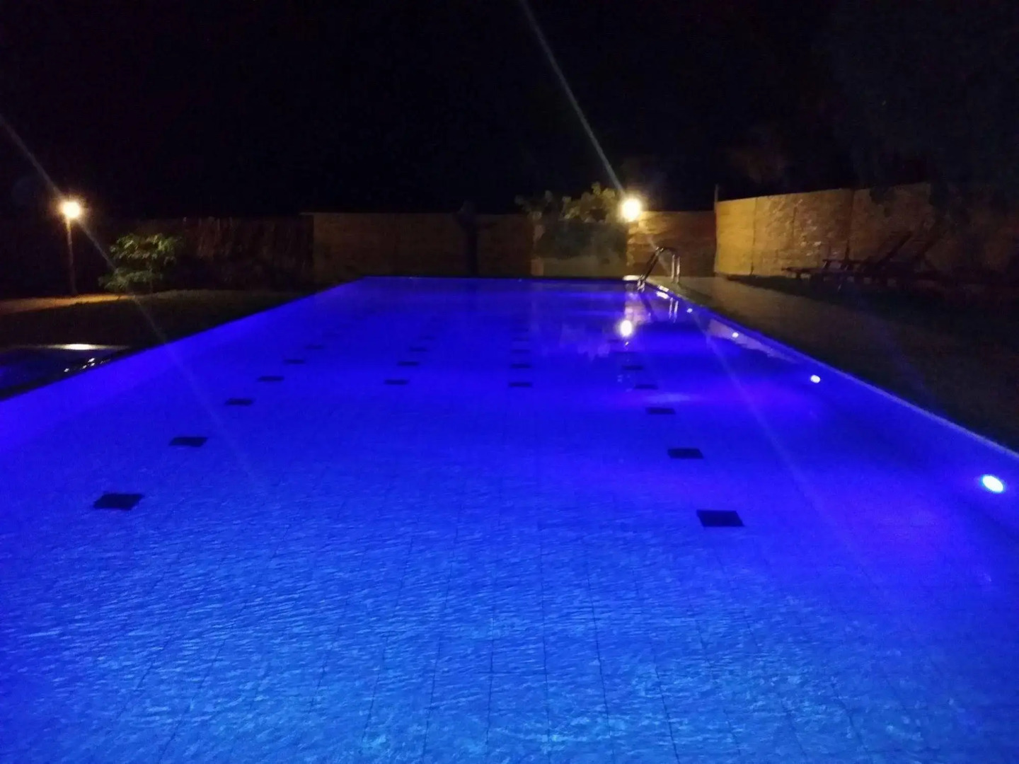 Roshanne Beach Resort