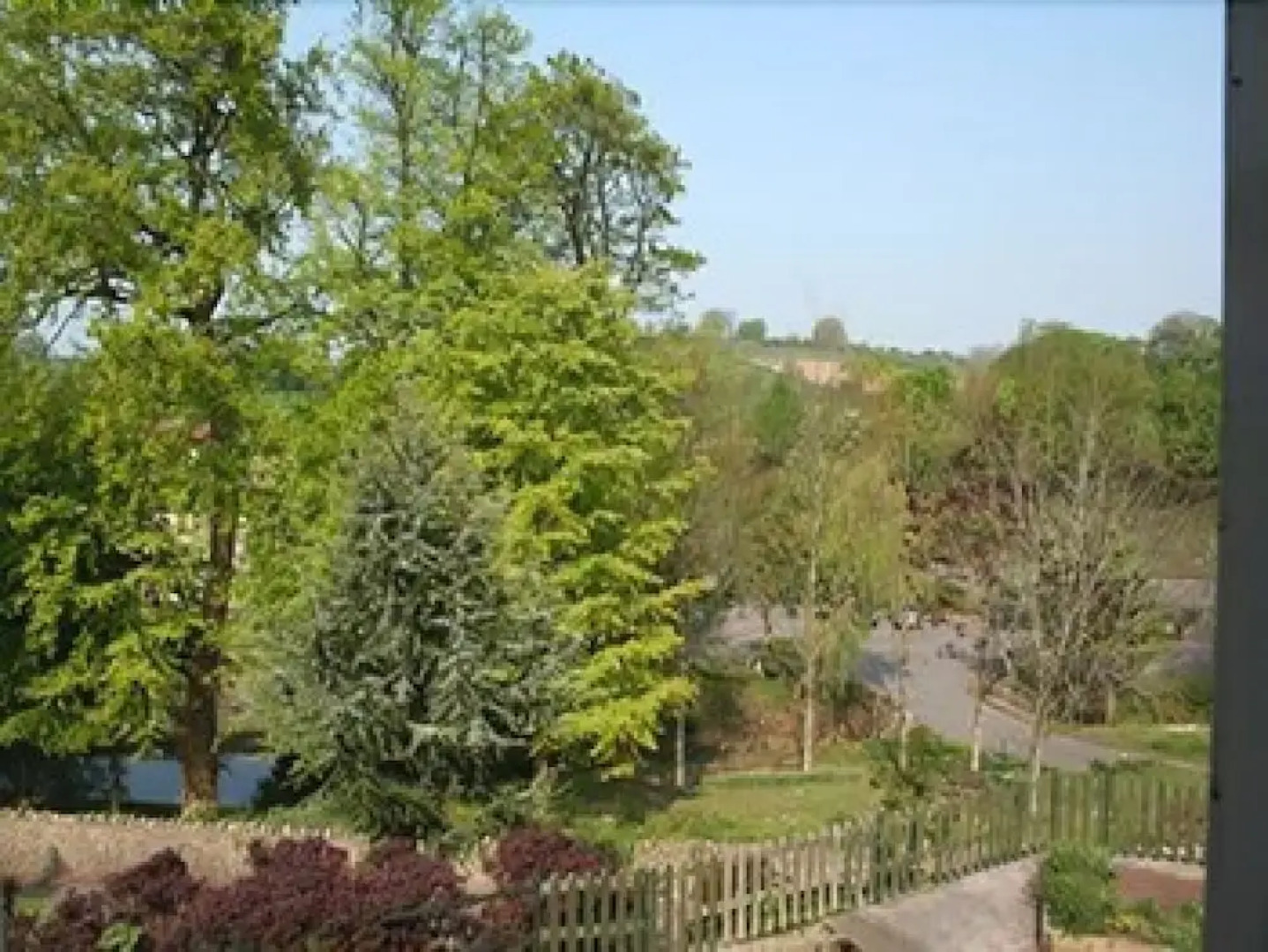 The Thatched Cottage Inn