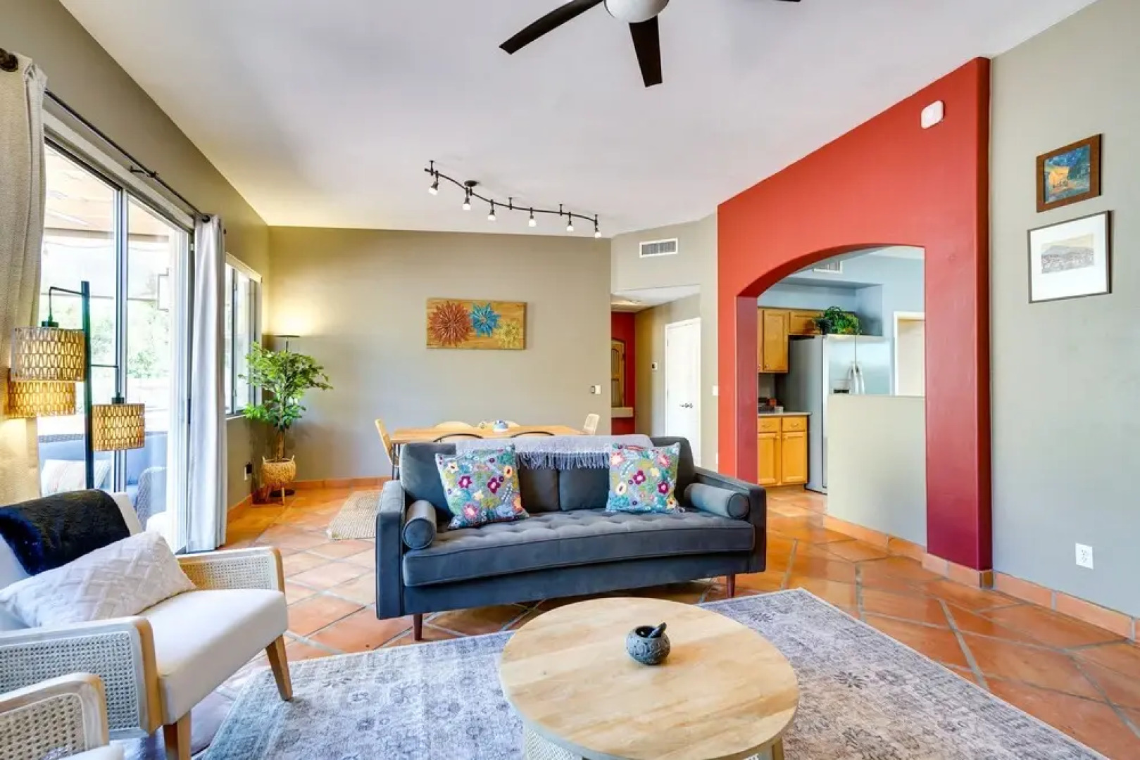 Luxury Tucson Retreat: Patio, Hot Tub & Fireplace