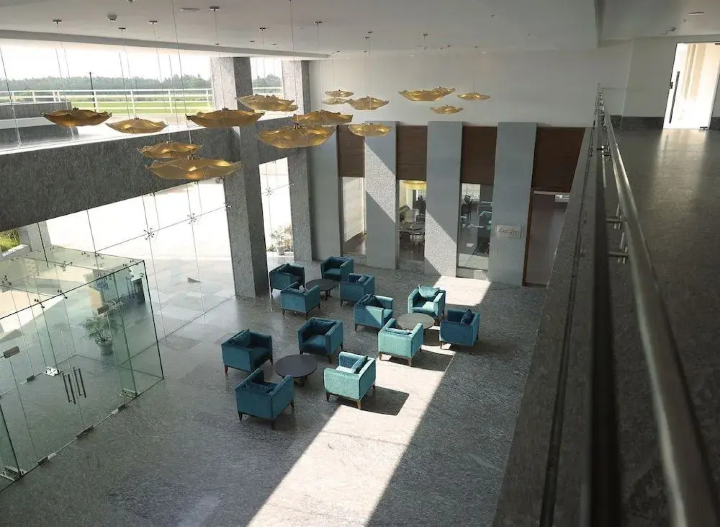 Grey Suit Kakkavakkam