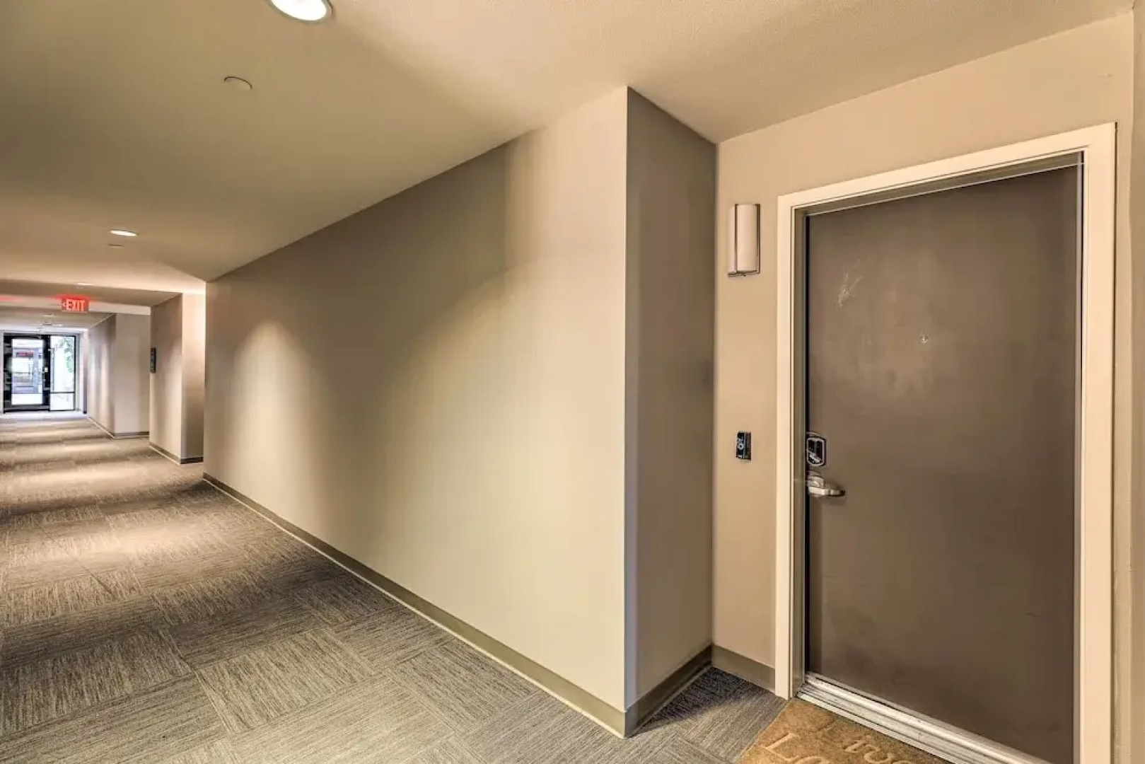 Modern Irvine Condo w/ Pool - 7 Mi to Beach!