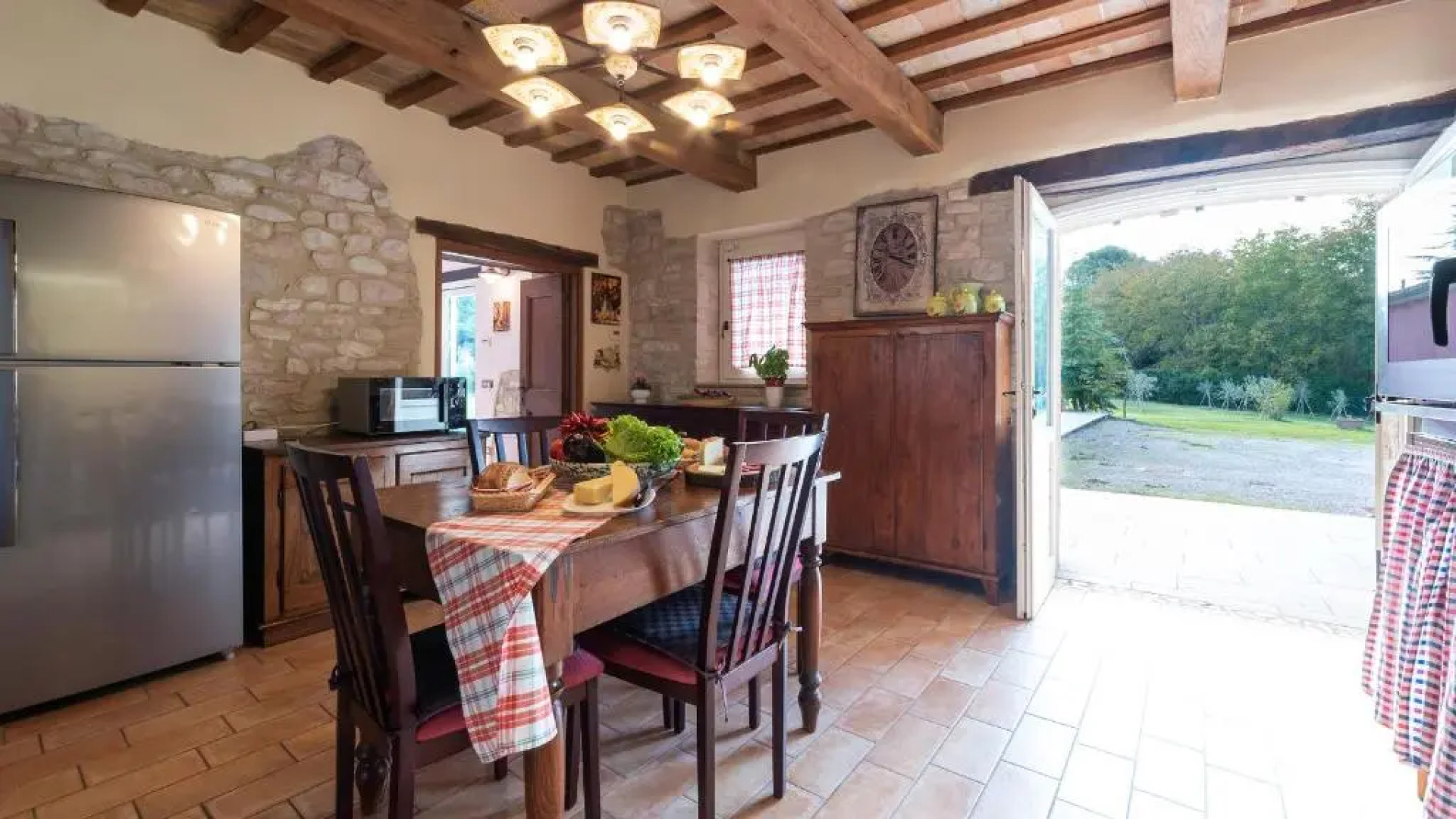 CASCINA MARIANNA 12&4, Emma Villas