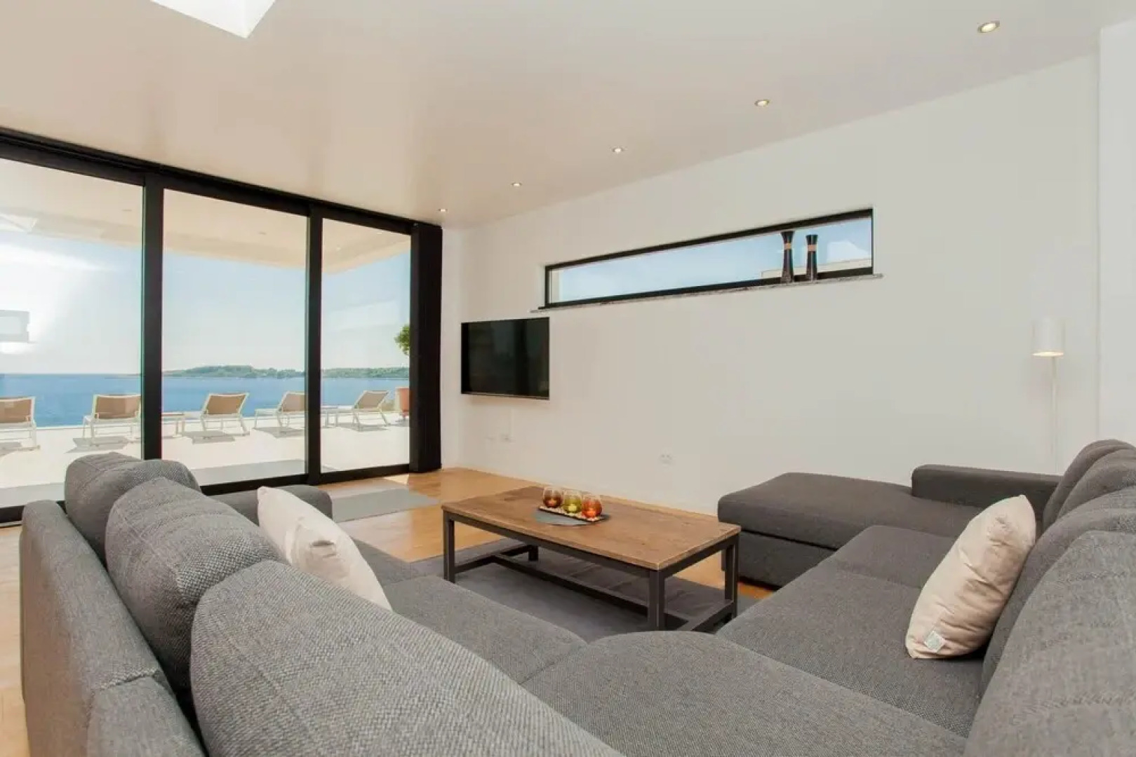 Villa Korkyra Beach in Potirna