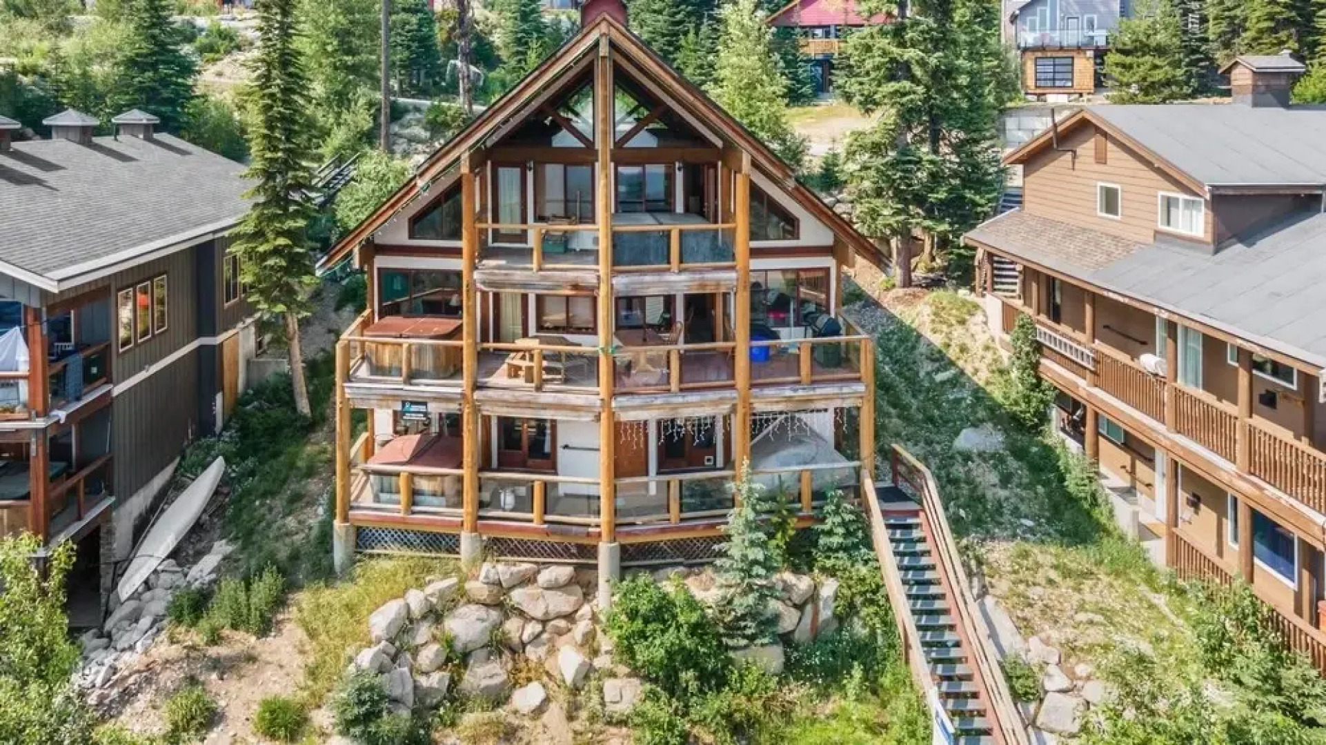 Cozy Nook - Cozy and Rustic with Private Hot Tub and a Nice View