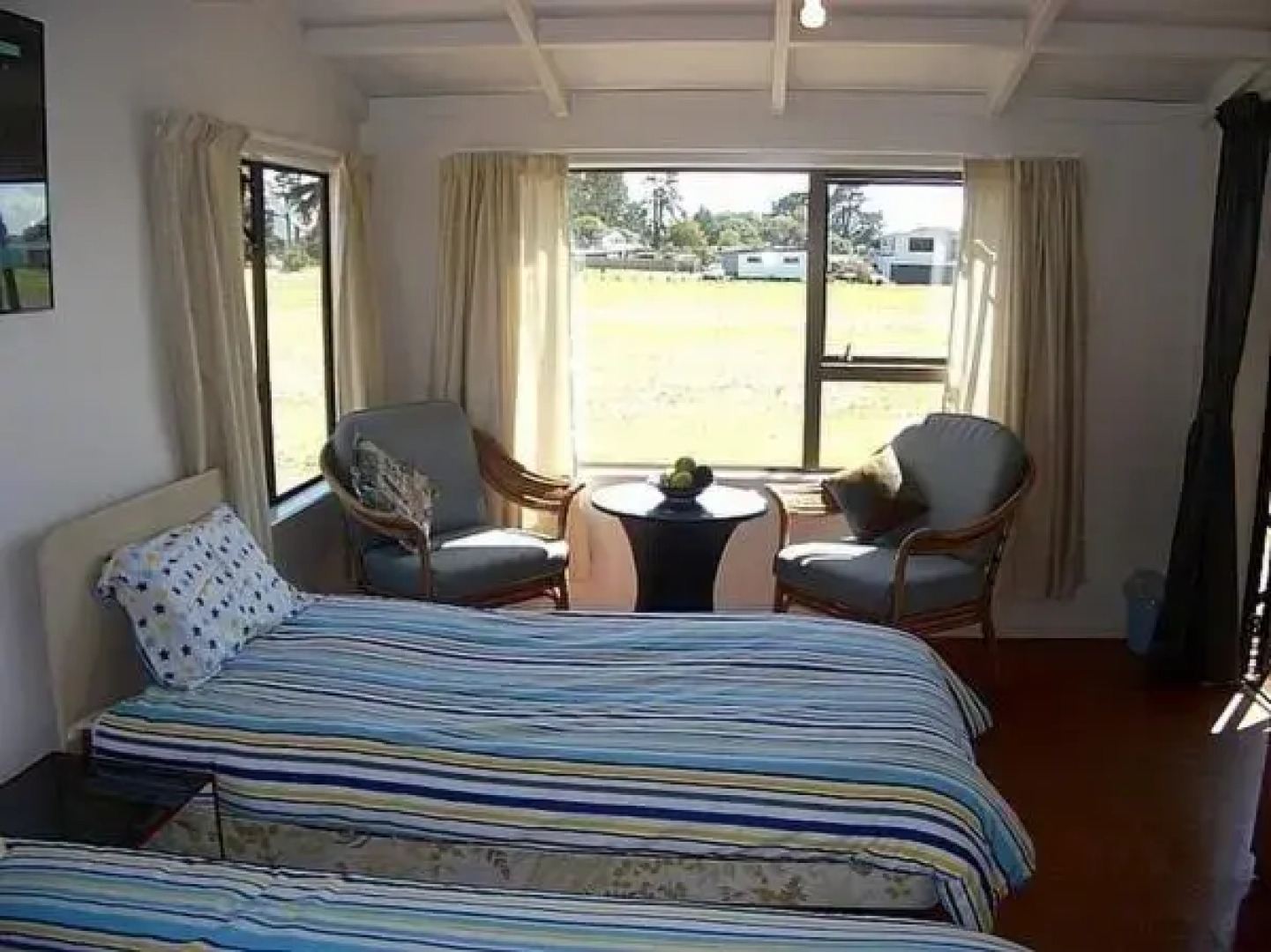 Pilots Rest - Pauanui Airfield Holiday Home