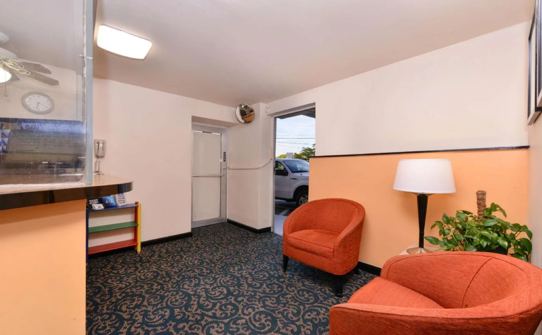 Media Inn and Suites