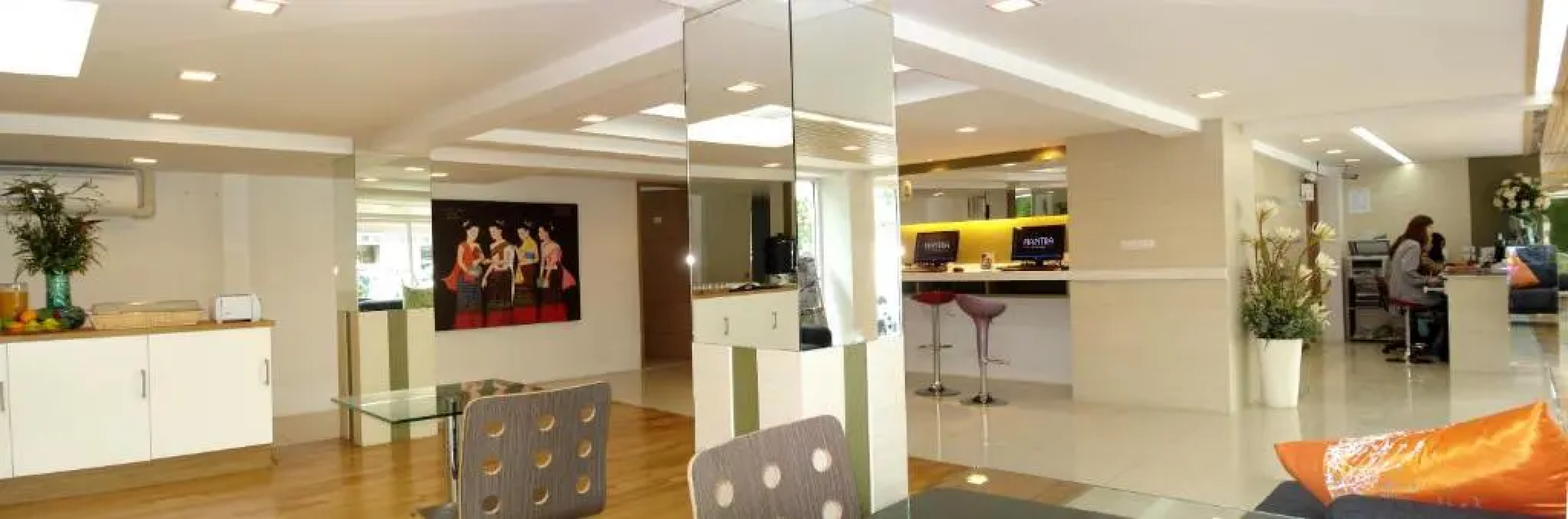 Nantra Sukhumvit 39 Hotel