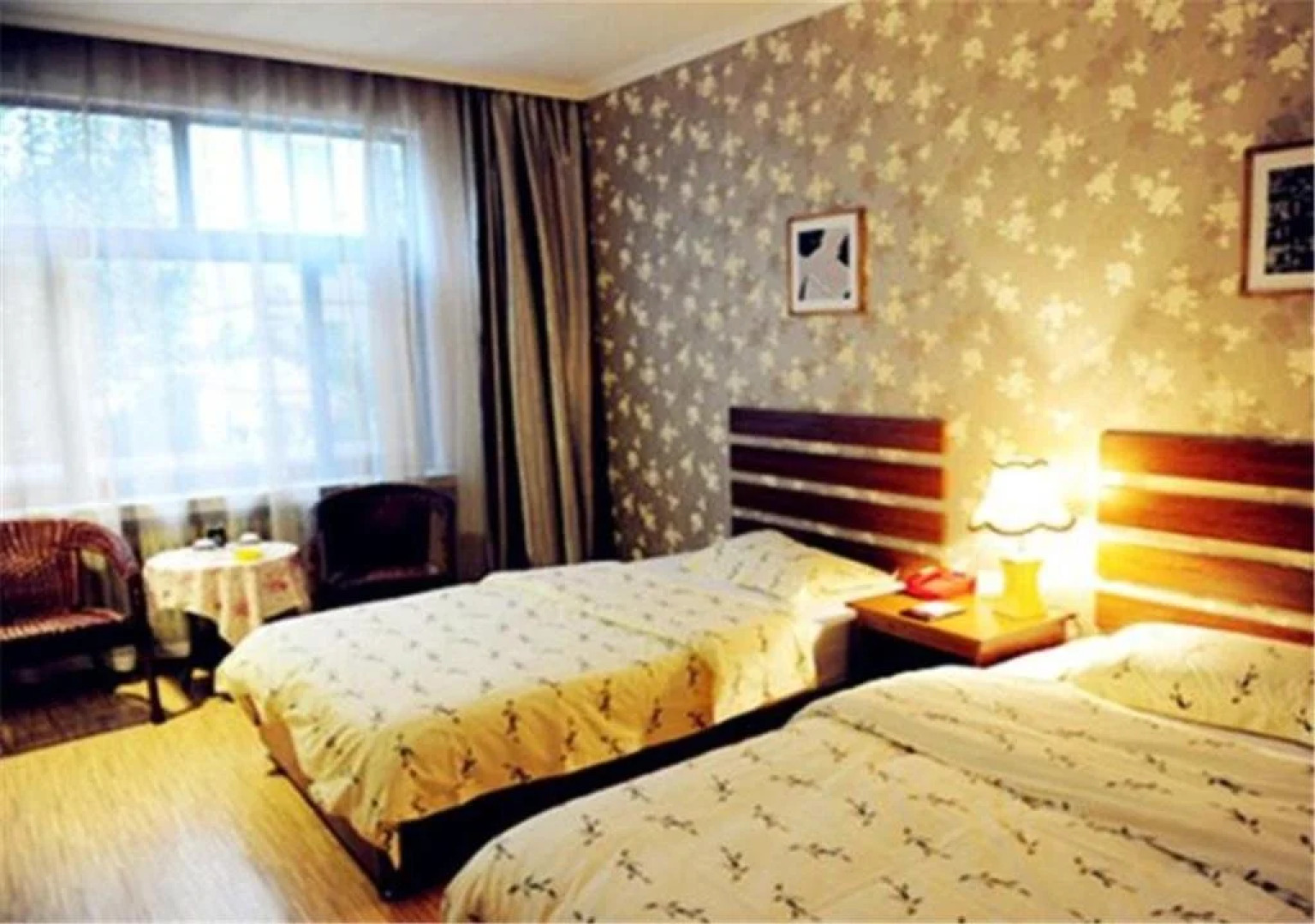 Weifanghuilai Express Inn