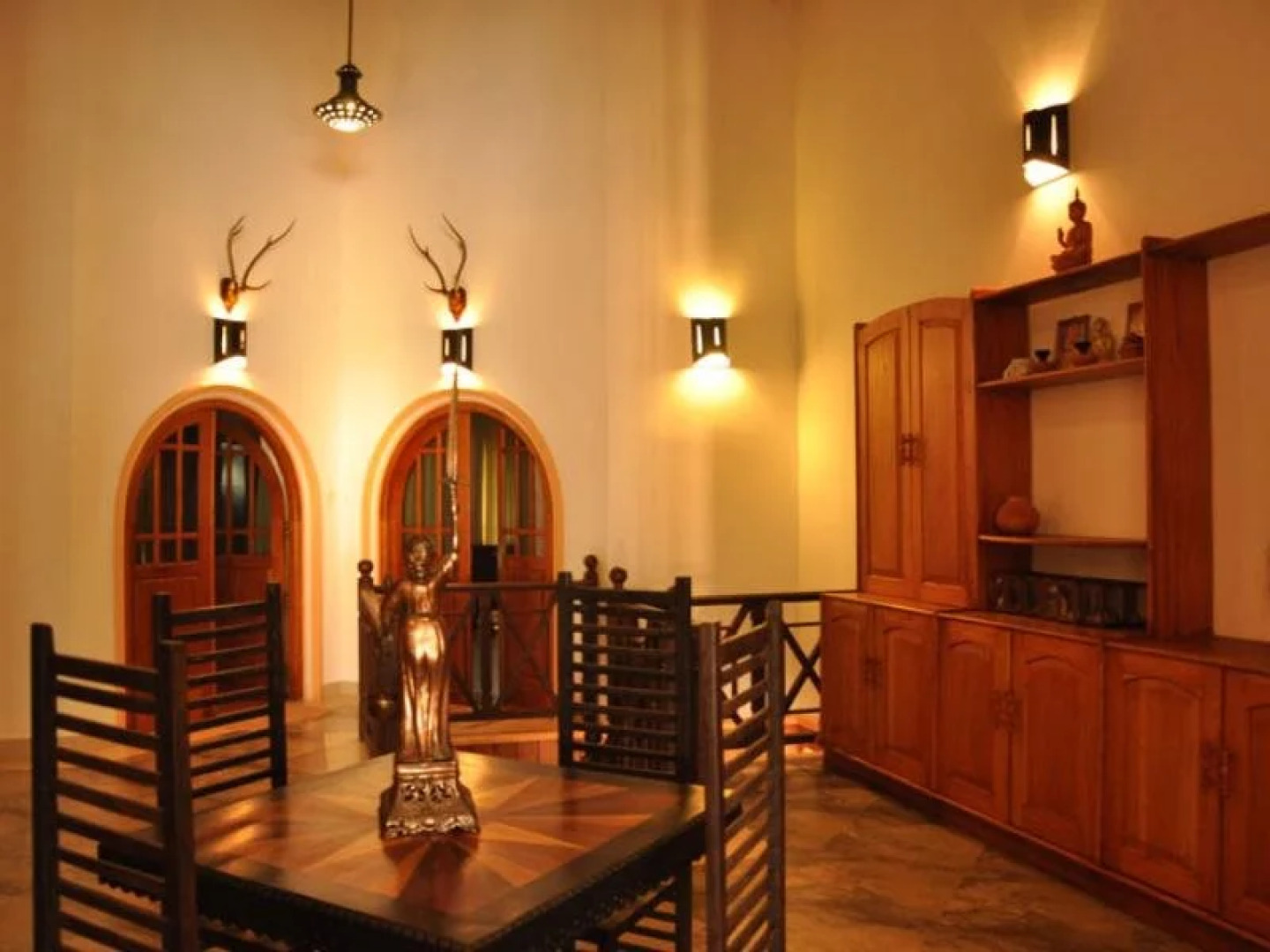 Warahena Beach Hotel