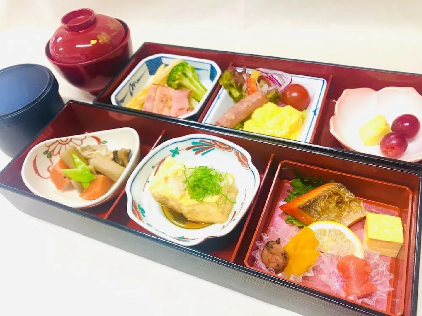 Tsuyama Kakuzan Hotel