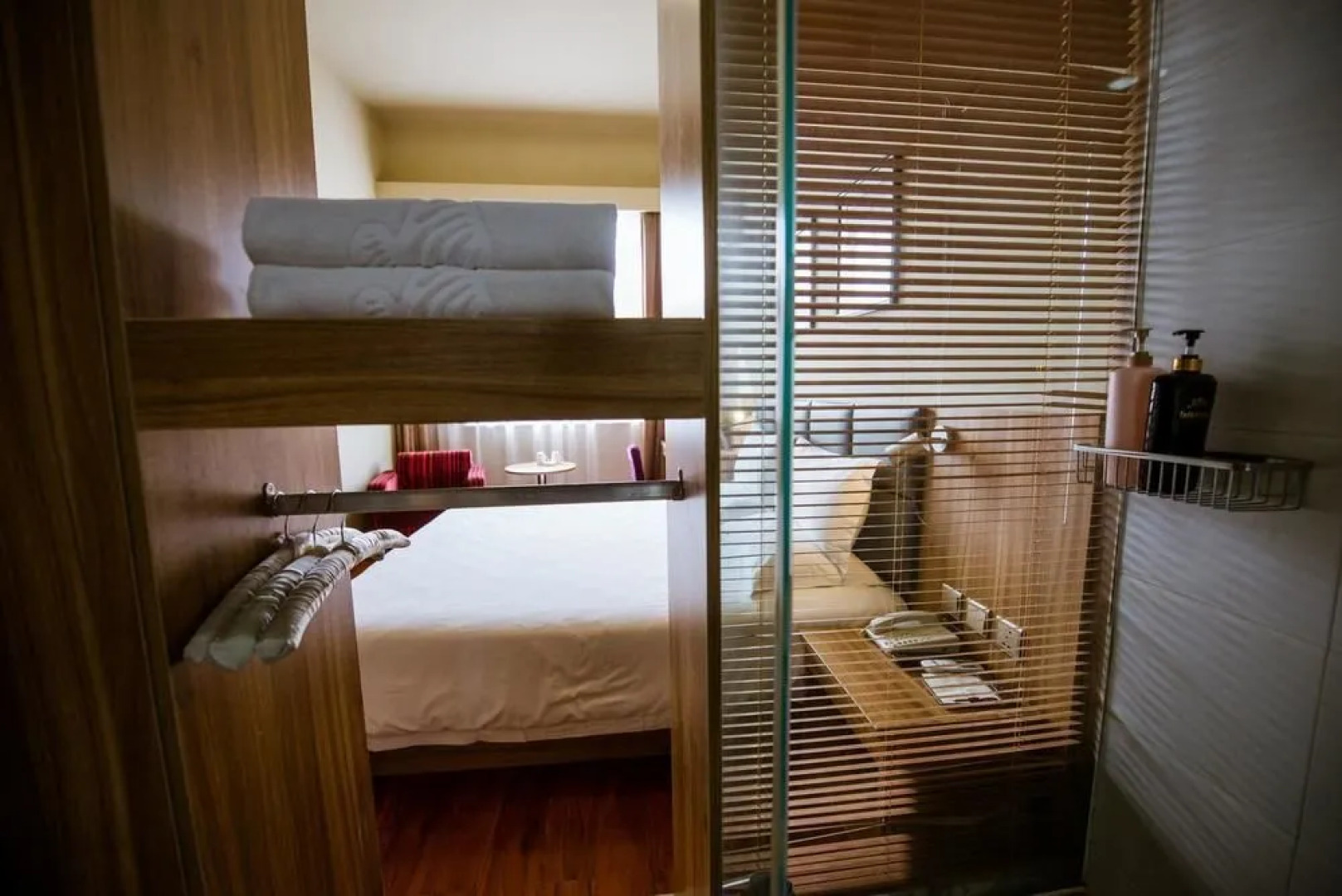 Biway Mansion Hotel (Puyang Jingkai Avenue Stadium Branch)