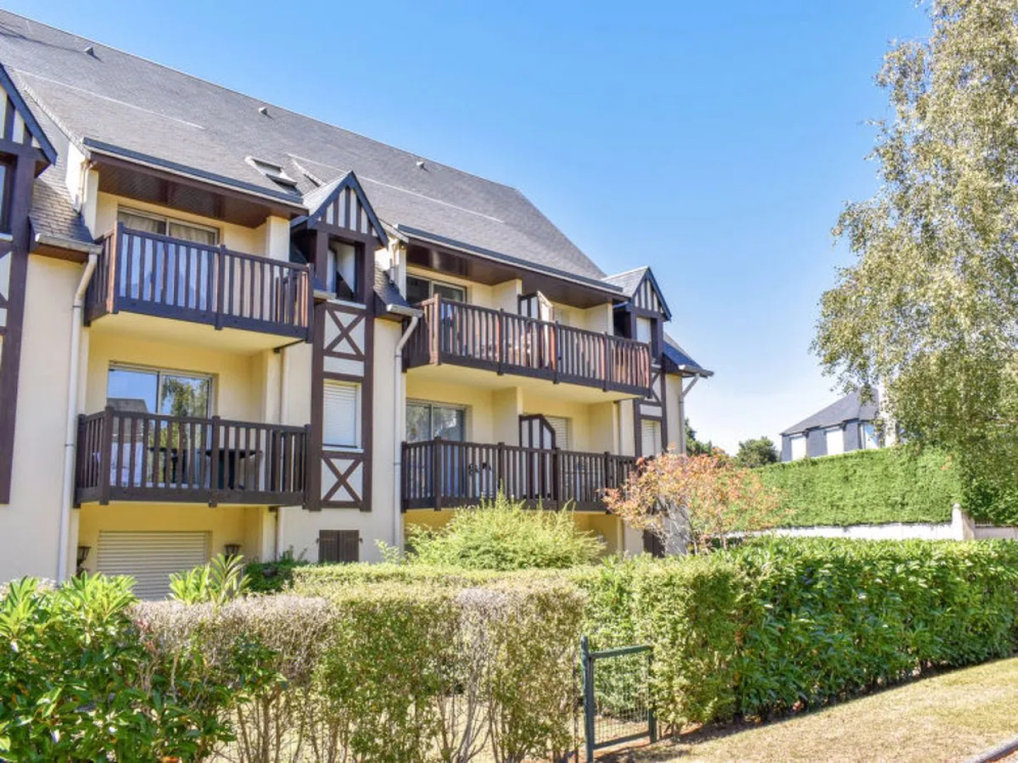 Les Chatelaines 39515