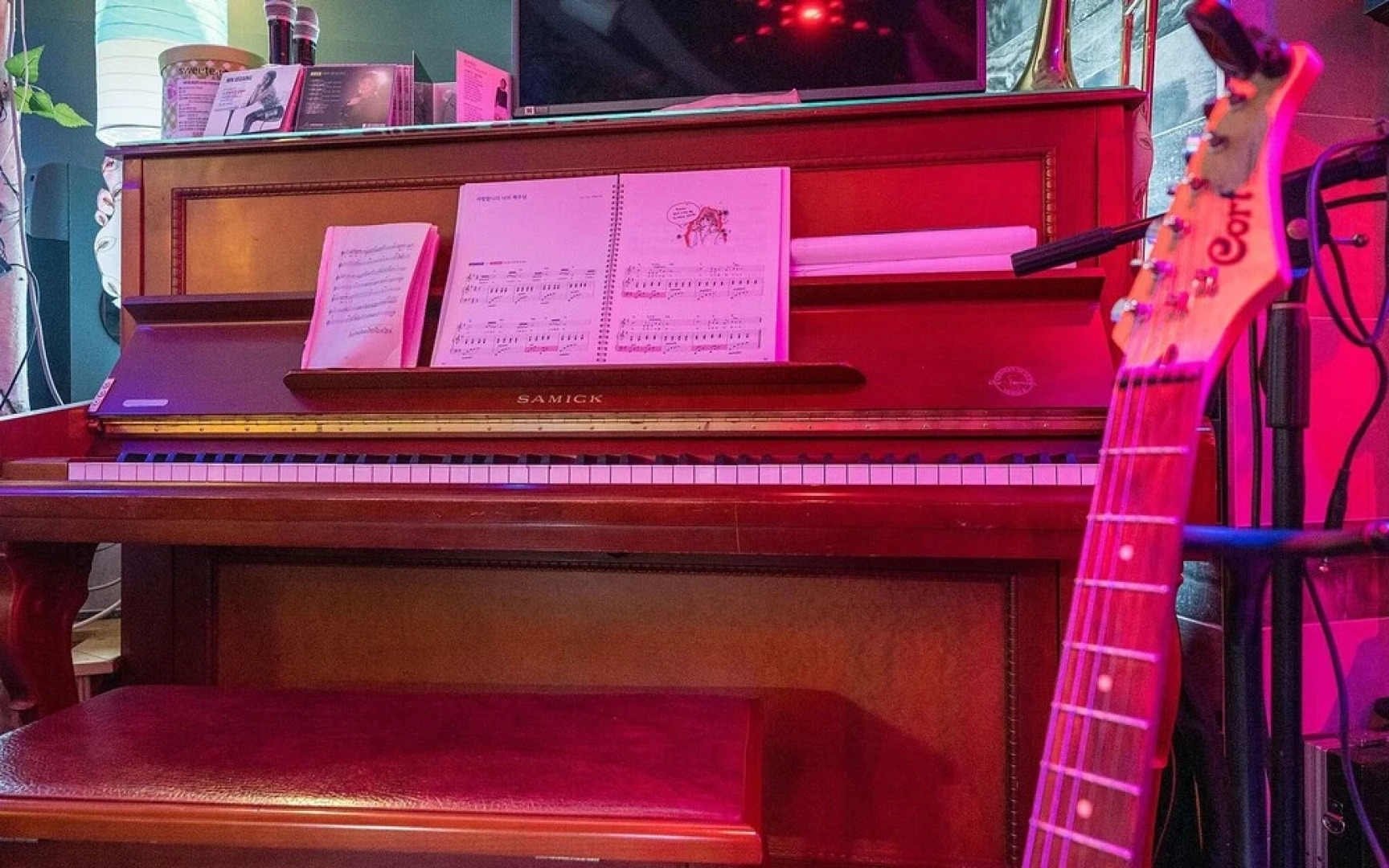 Taebaek Tourist Hotel