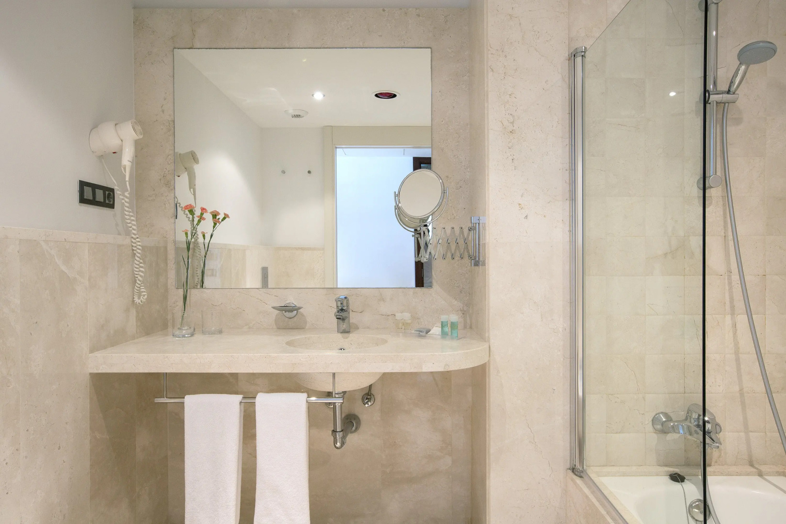 Hipotels Playa La Barrosa - Adults Only