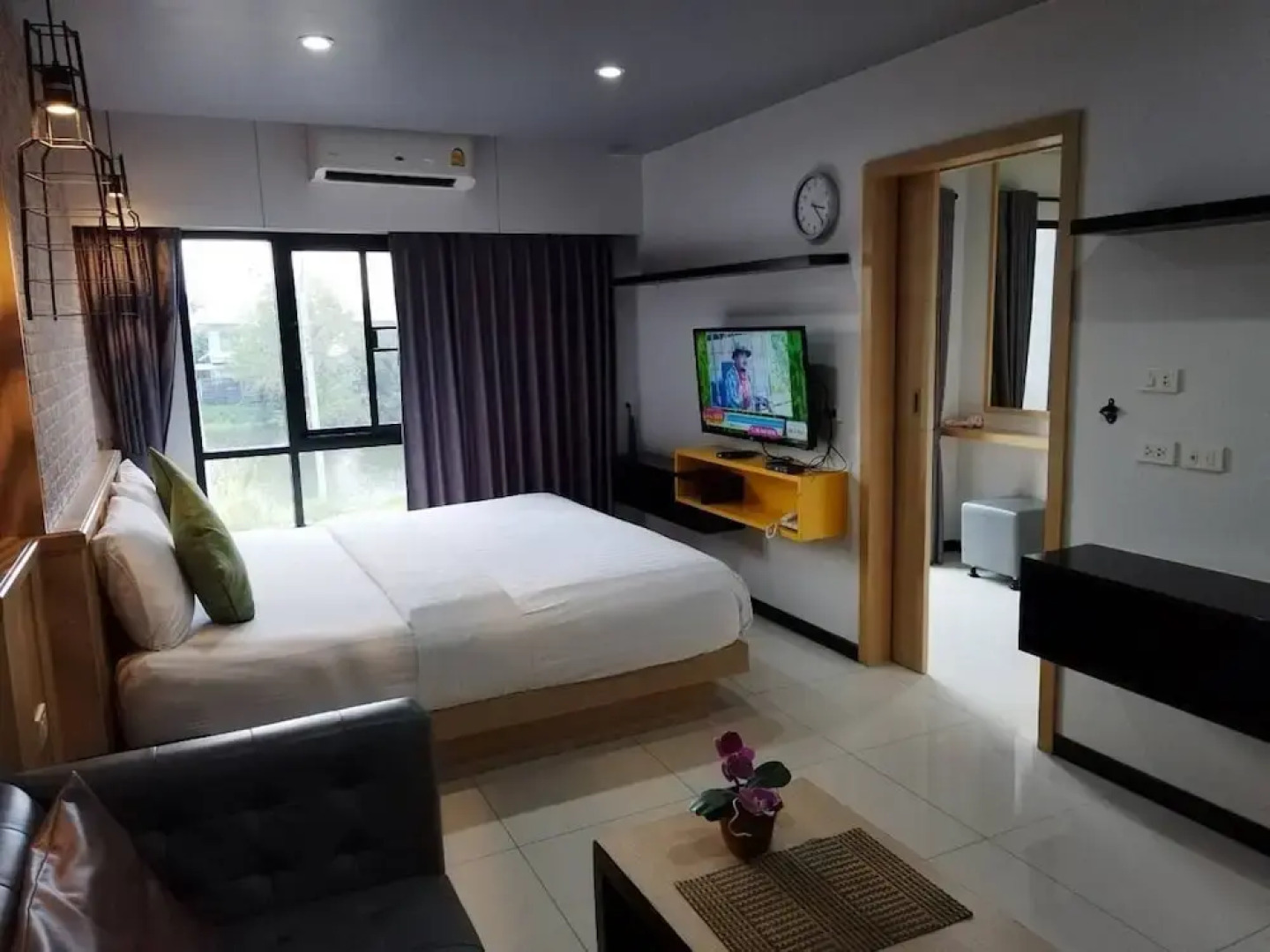 Baan Bangkok 97 Hotel