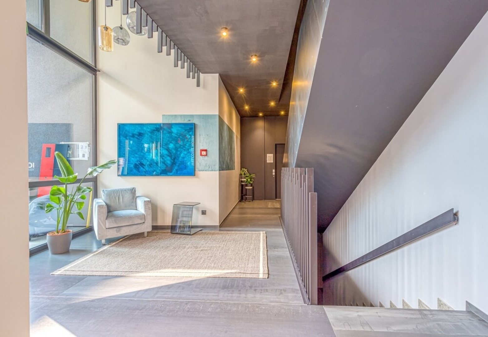 Icon H 306 Suite Micro-living