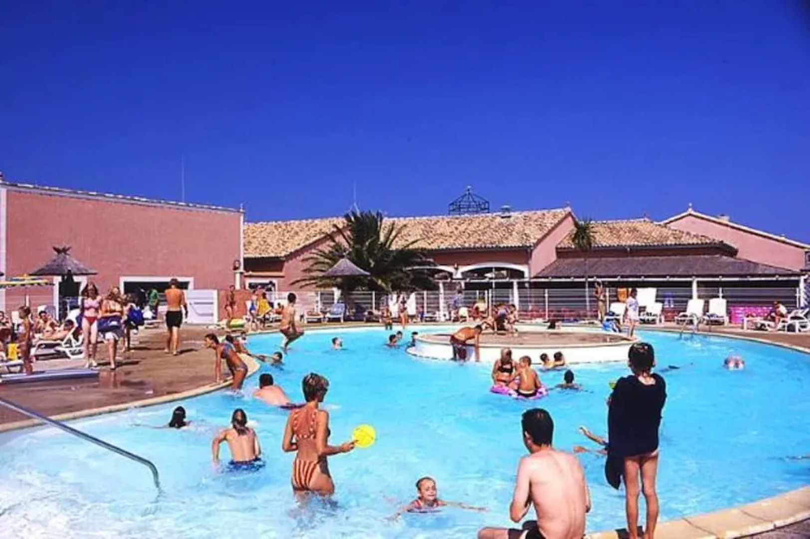 House With 2 Bedrooms in Le Barcarès, With Pool Access and Furnished G