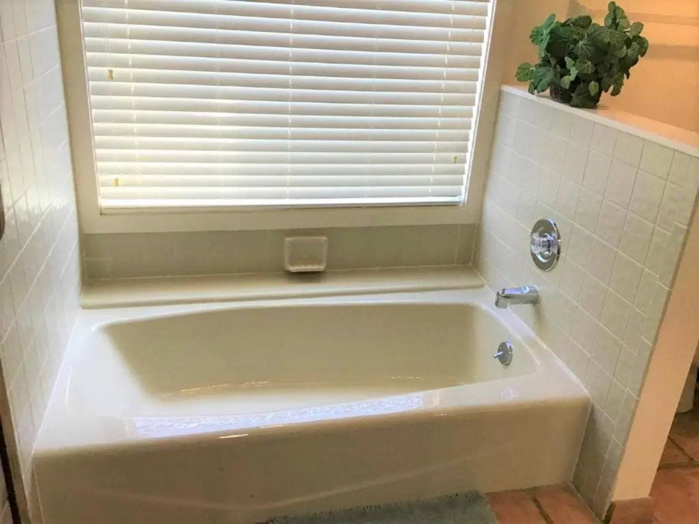 Fanta-Sea 47 by Beachside Management