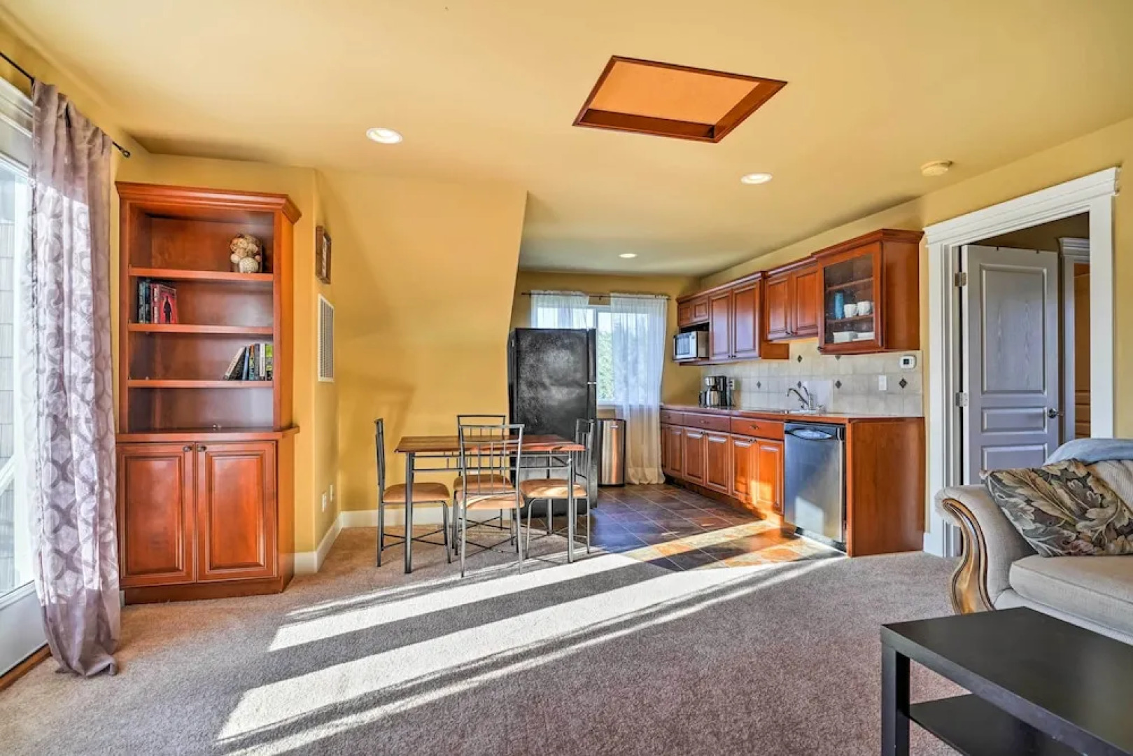 East Wenatchee Apt - 2 Miles From Columbia River!